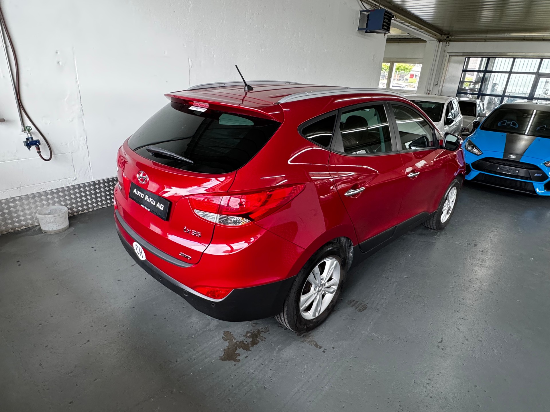 HYUNDAI iX 35 2.0 Style 4WD Automatic-image-9