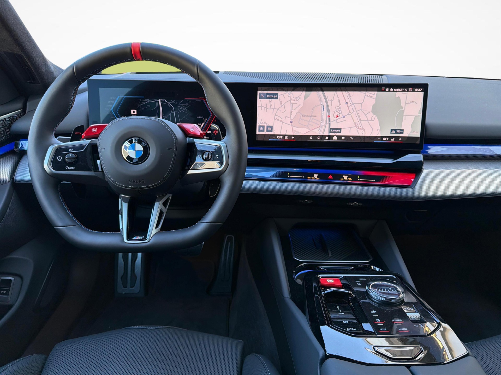 BMW M5 xDrive Touring-image-10