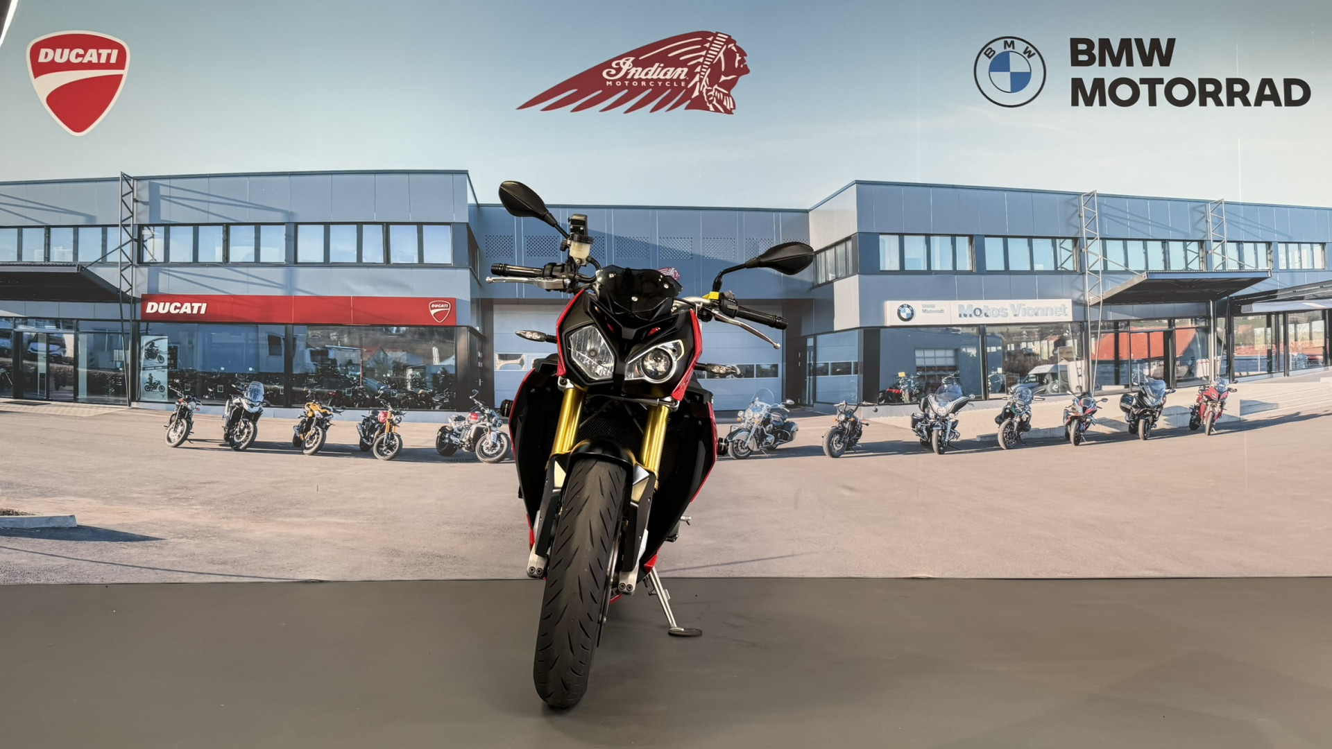 BMW S 1000 R-image-1