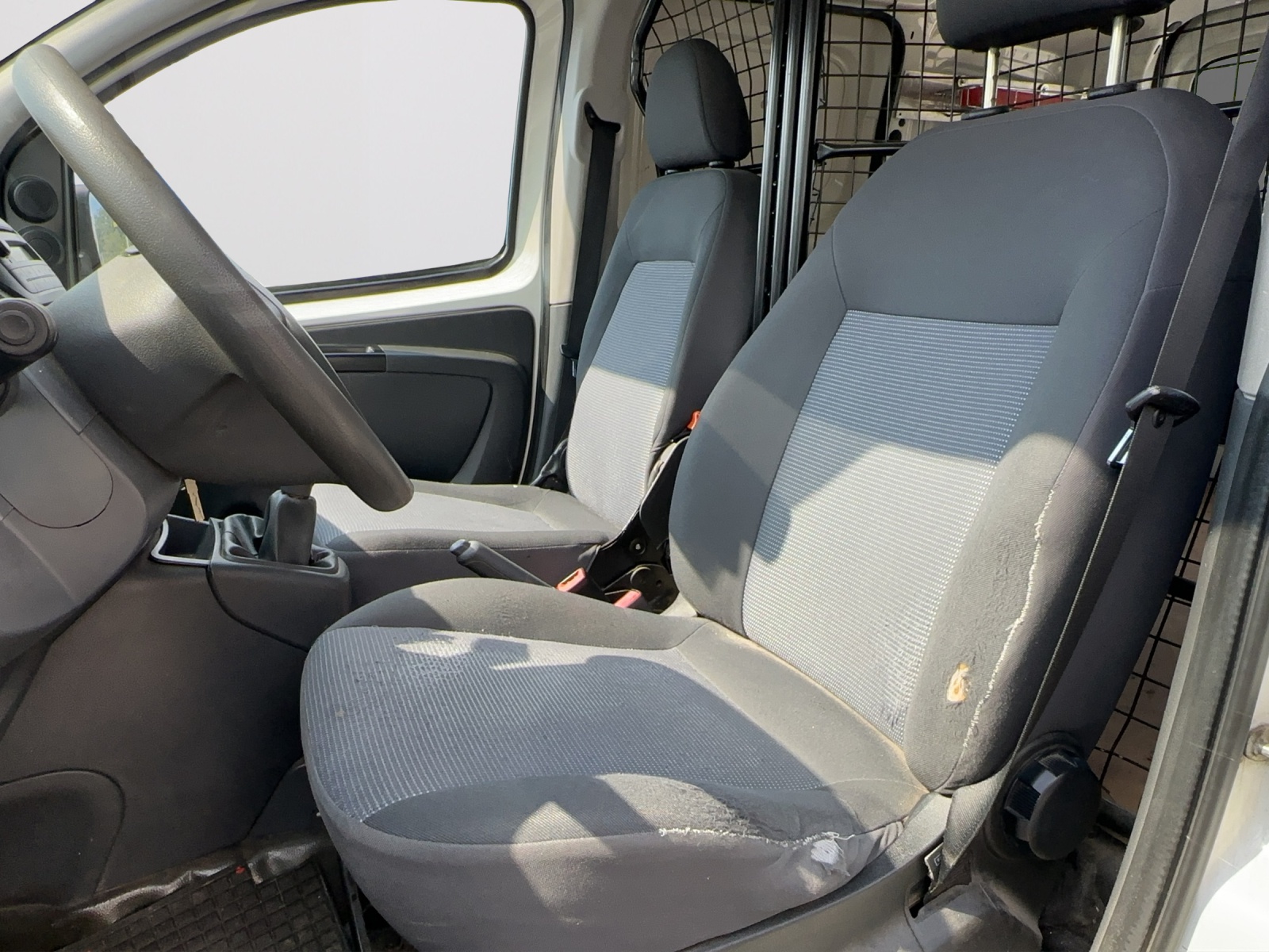 PEUGEOT Bipper 1.4 HDi-image-9
