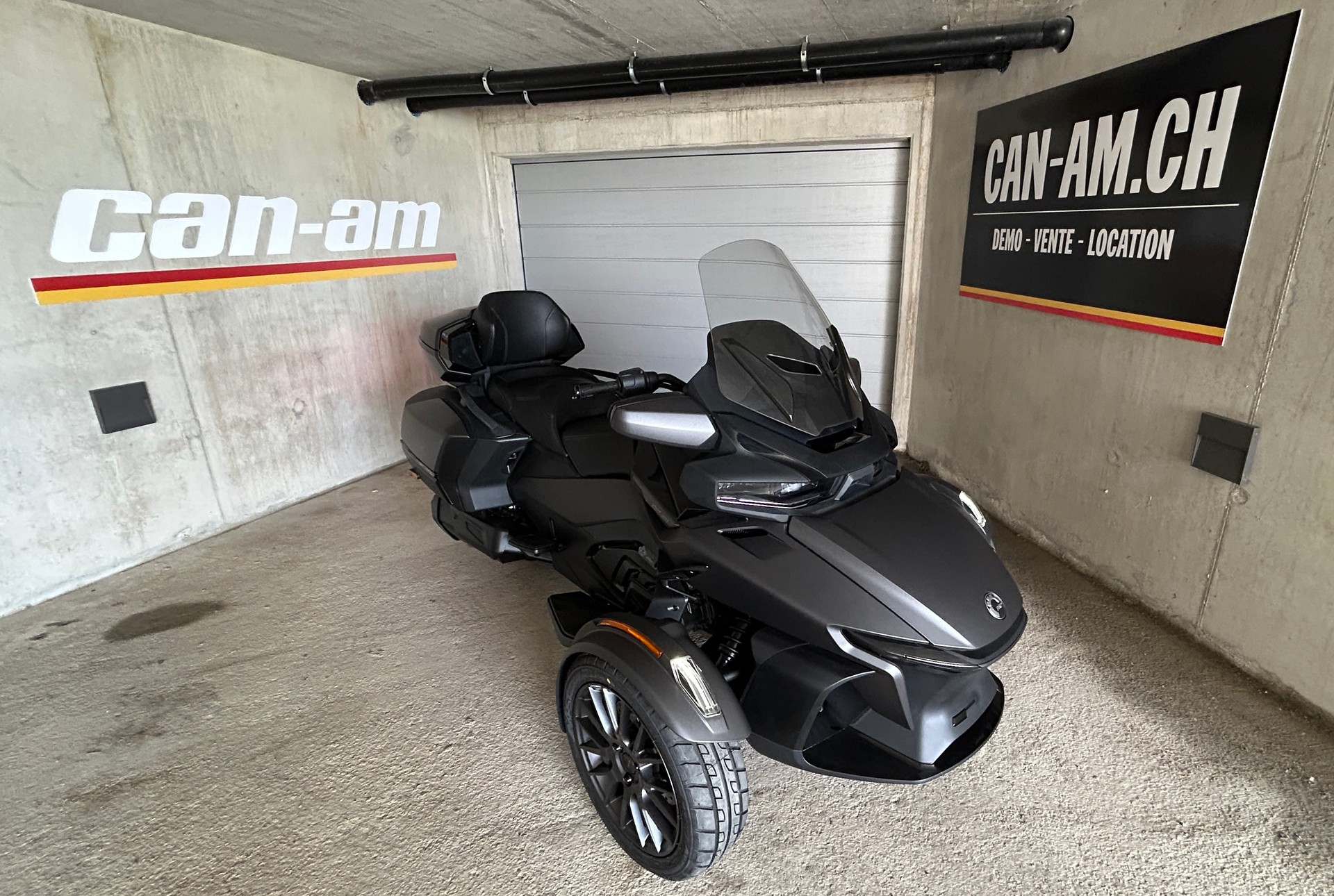 CAN-AM RT Limited-image-0