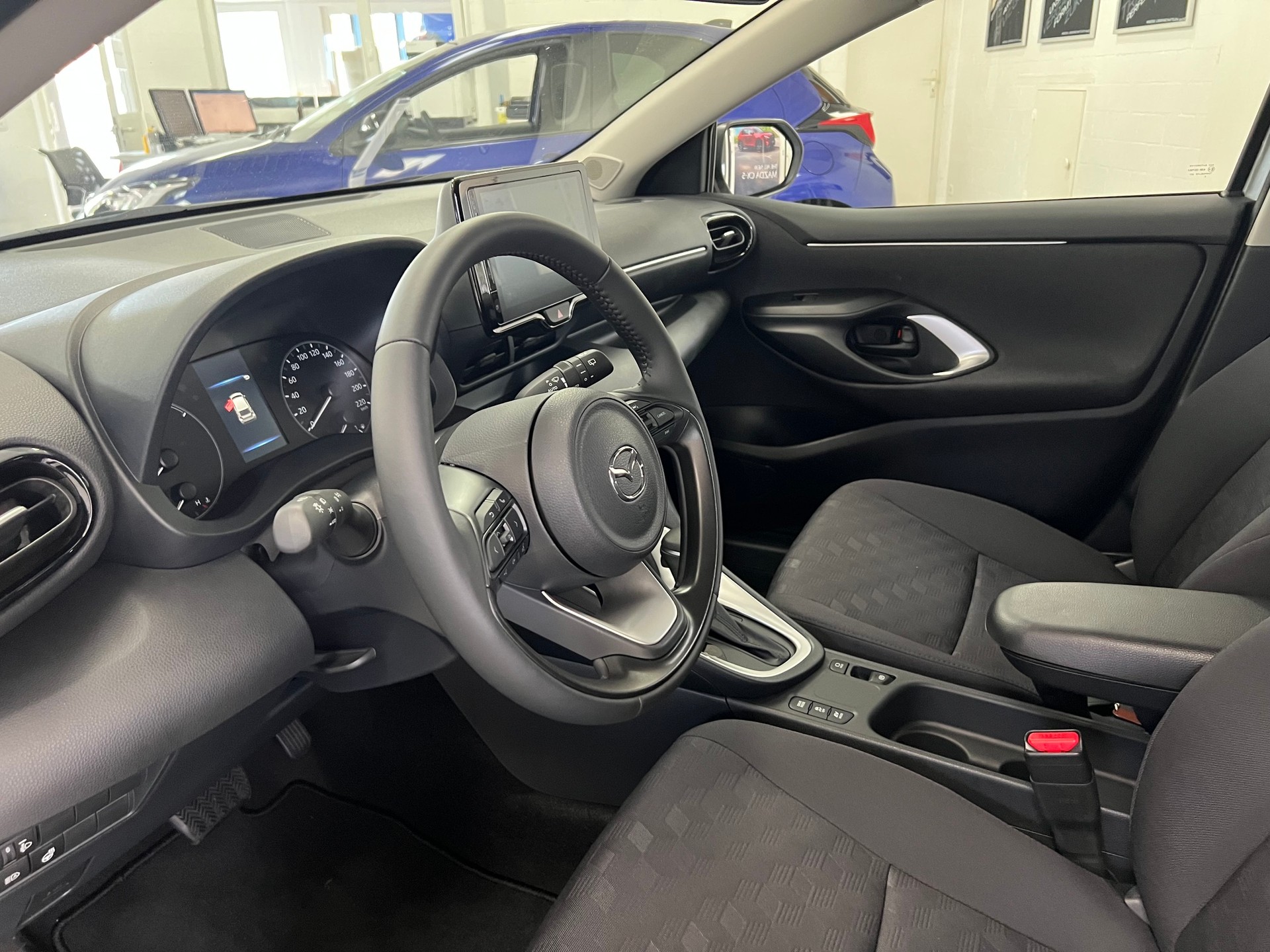 MAZDA 2 Hybrid Exclusive-Line-image-8