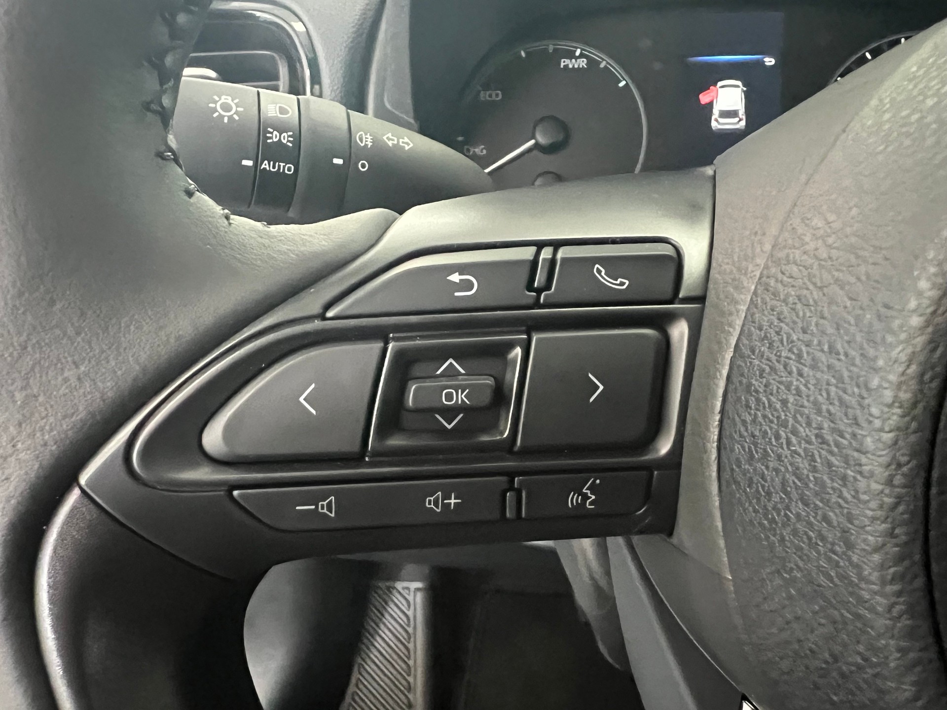 MAZDA 2 Hybrid Exclusive-Line-image-10