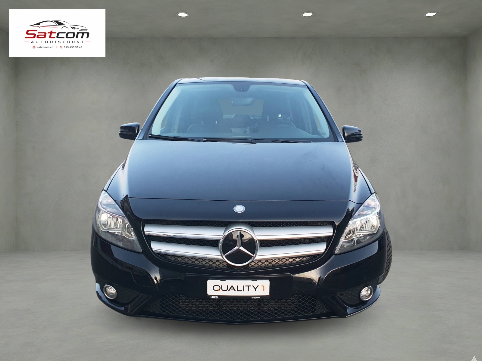 MERCEDES-BENZ B 180 7G-DCT-showroom-element-2