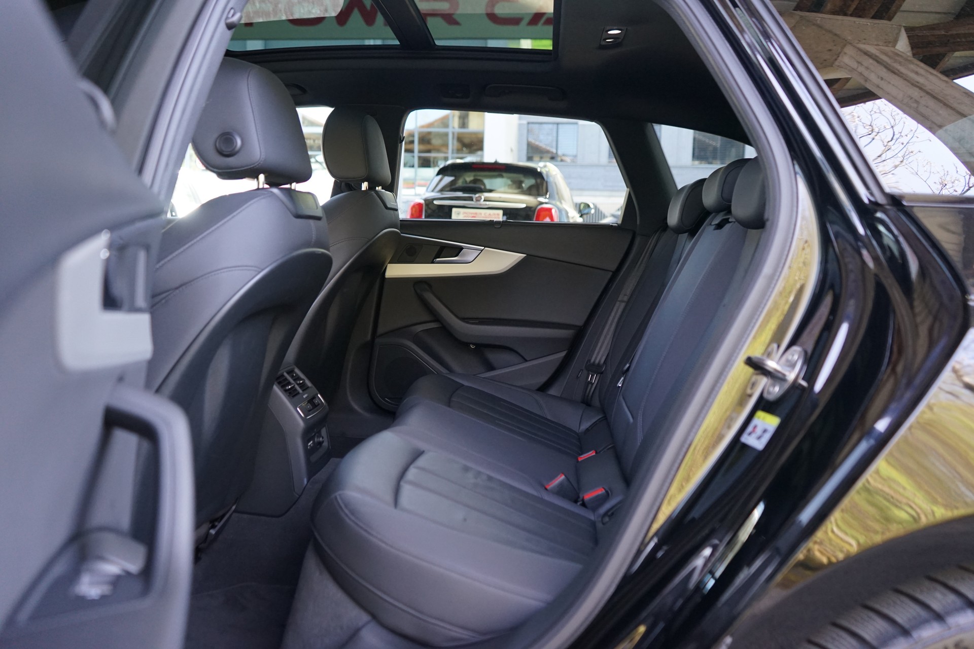 AUDI A4 Avant 50 TDI quattro tiptronic-image-4