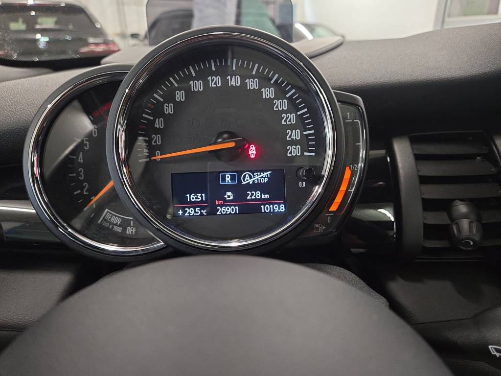 MINI Cooper Blackyard Steptronic DKG-image-12
