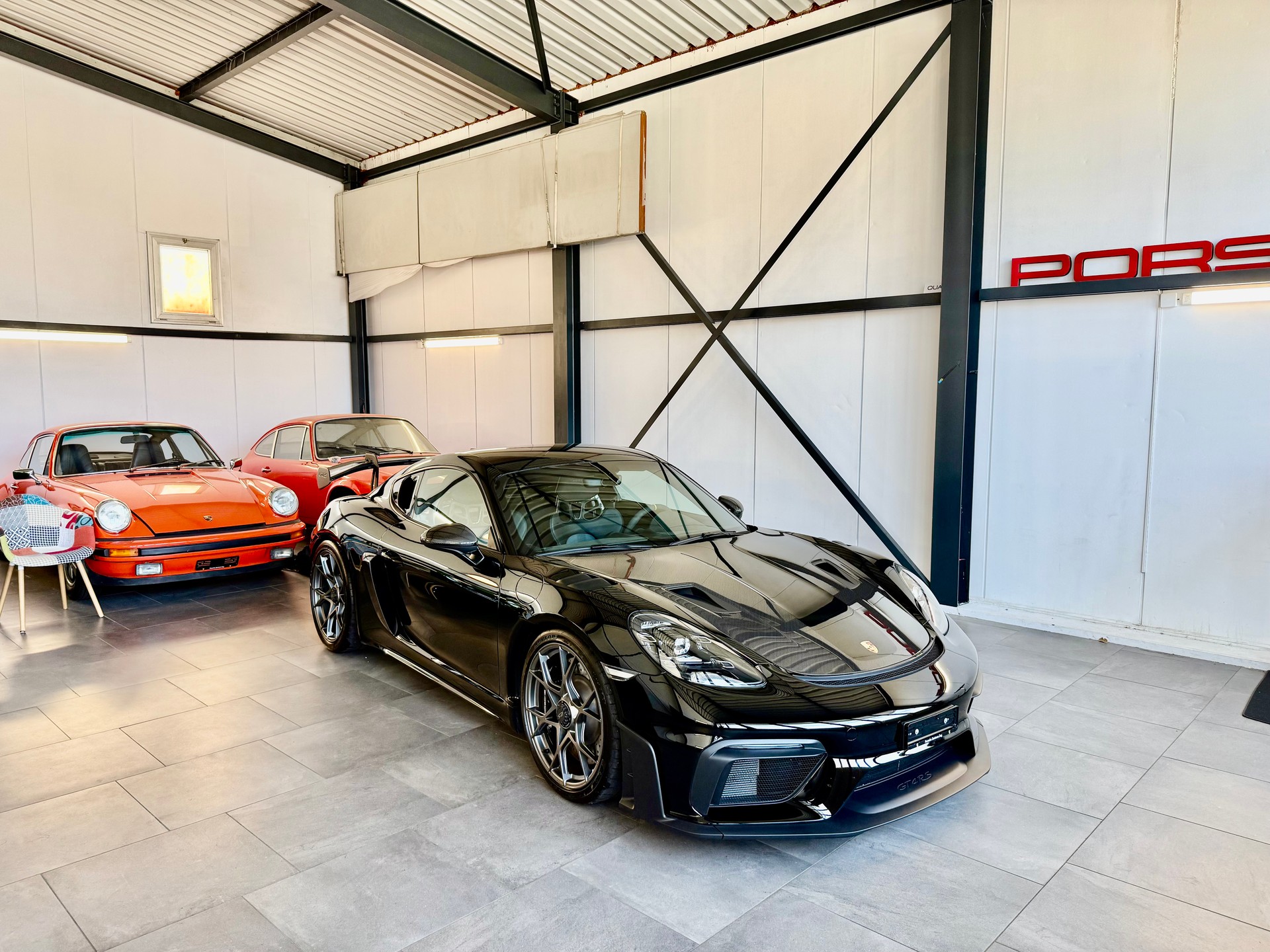 PORSCHE 718 Cayman GT4 RS 500PS PDK Weissach