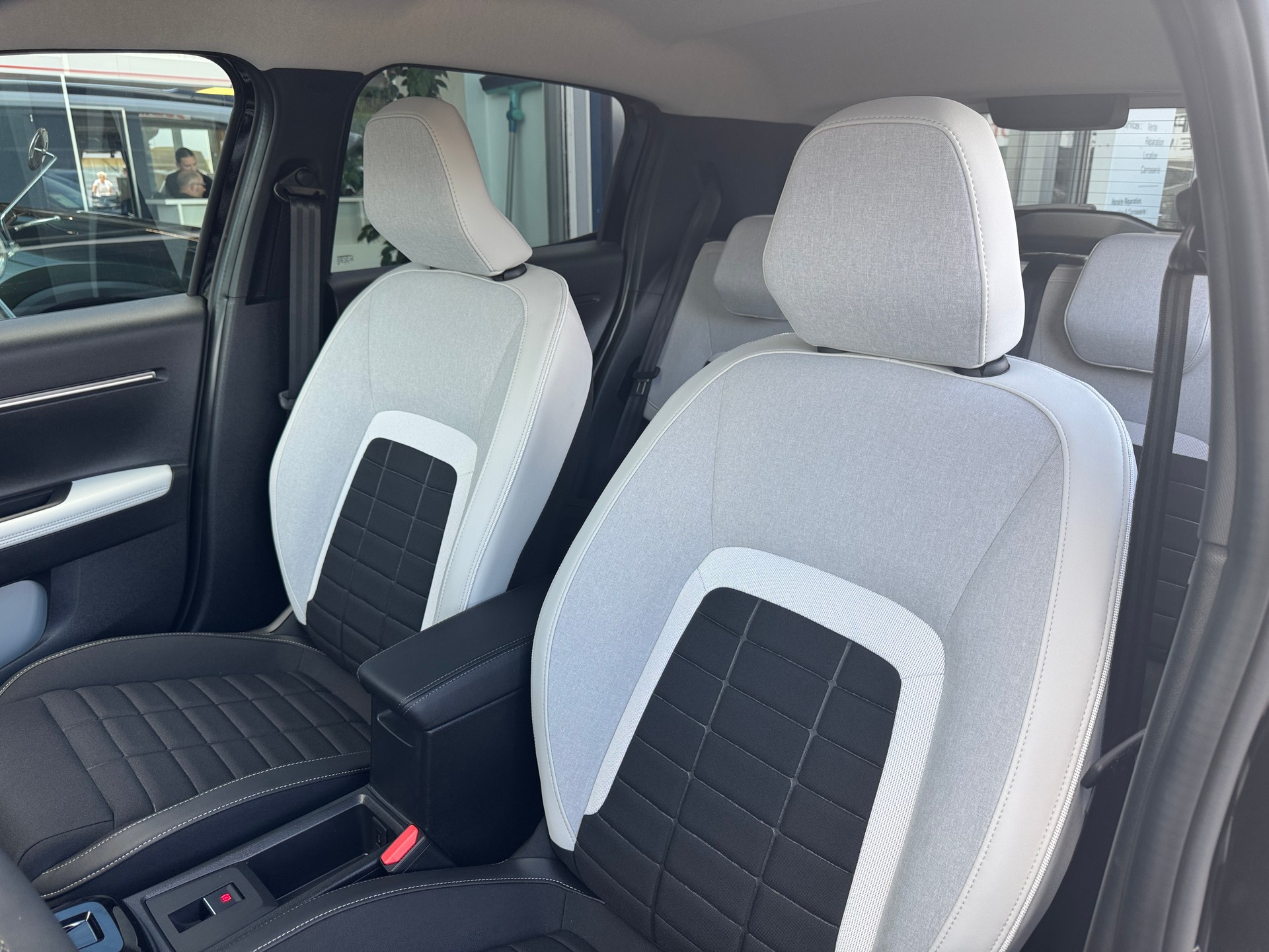 CITROEN e-C3 Aircross 44kWh Max-image-15