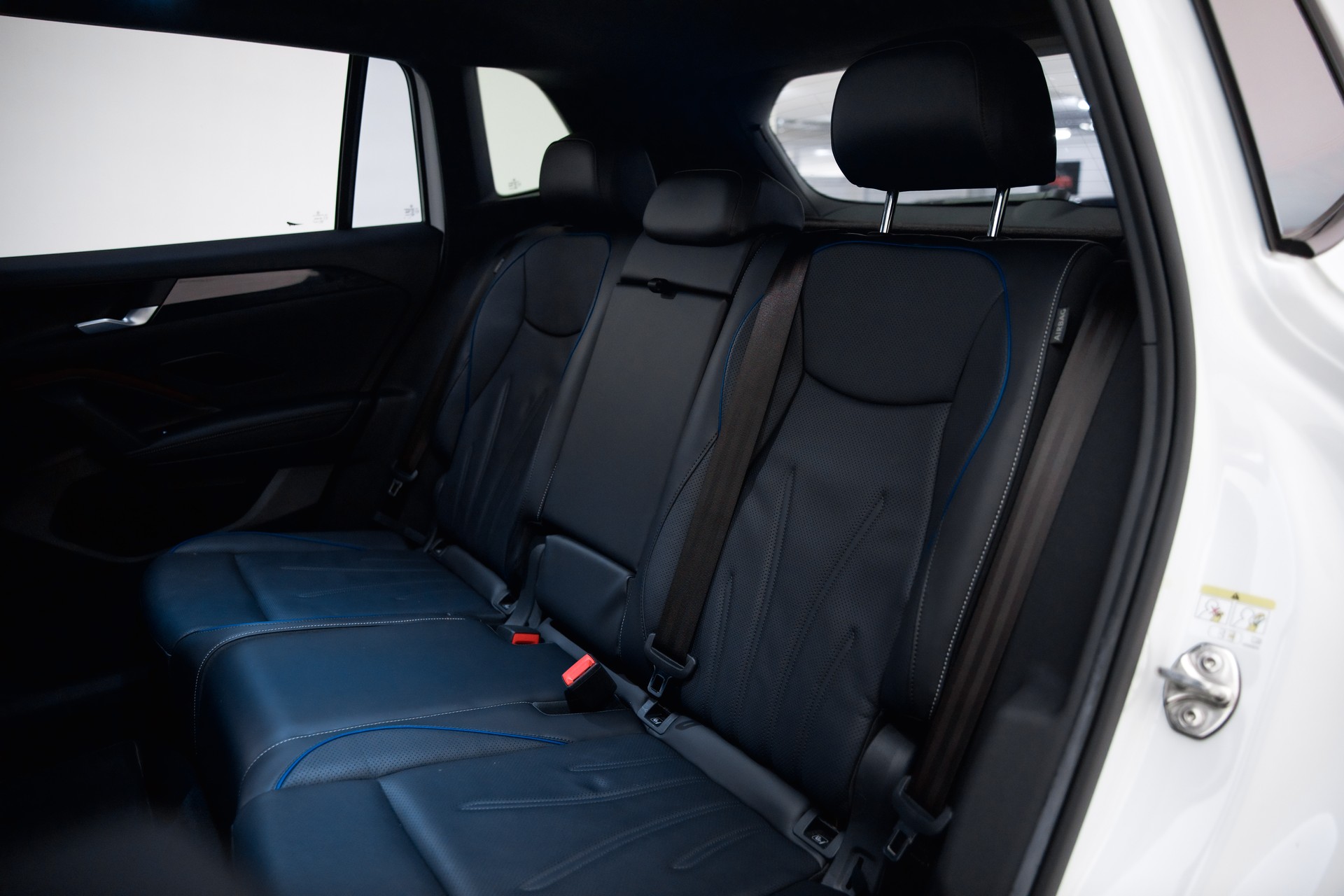 VW Tiguan 2.0 TSI DSG R-Line 4Motion-image-23