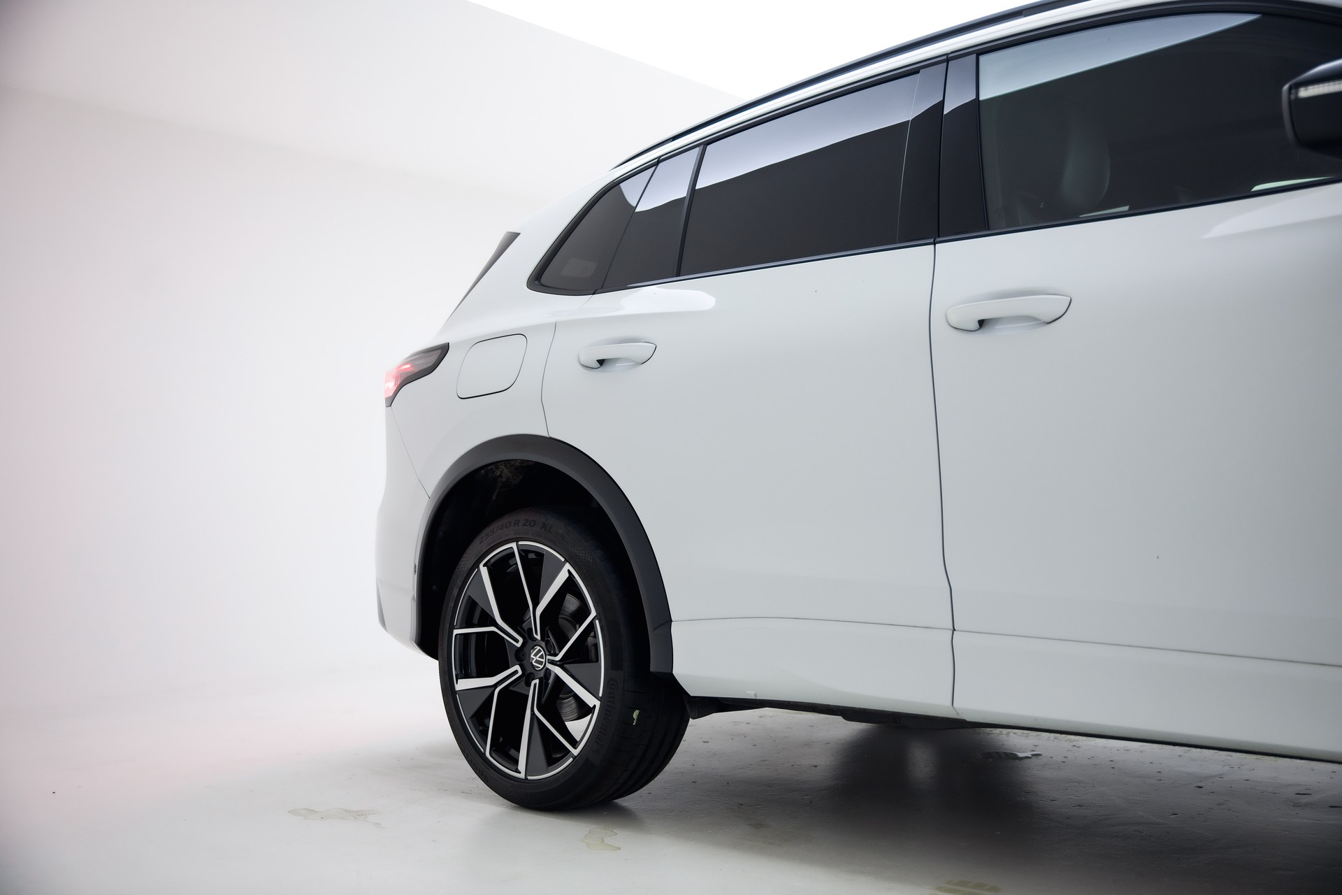 VW Tiguan 2.0 TSI DSG R-Line 4Motion-image-14