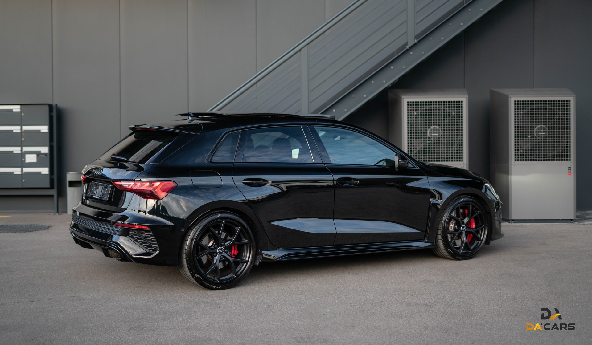 AUDI RS3 Sportback 2.5 TSI quattro S-tronic-showroom-element-3