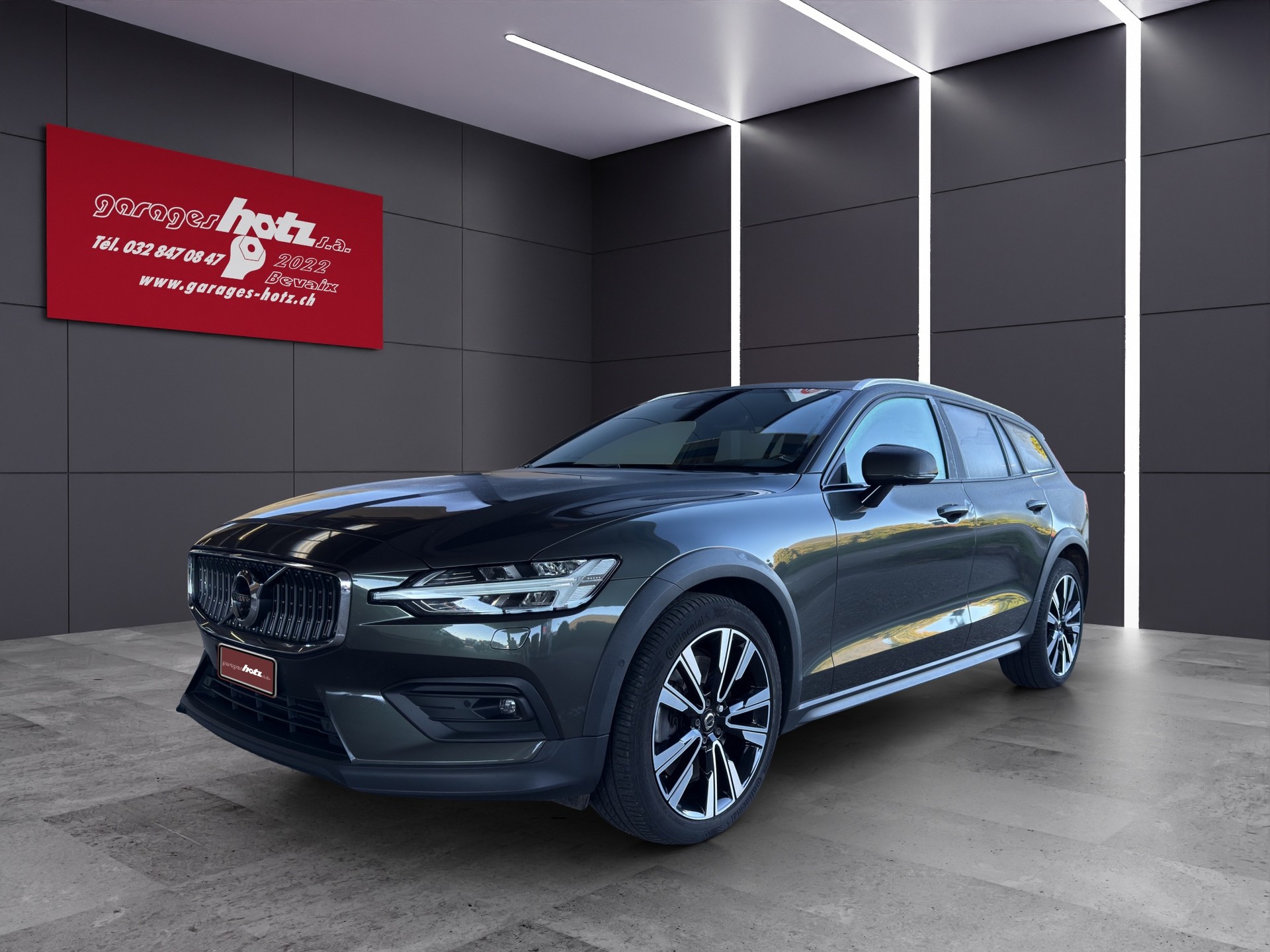 VOLVO V60 Cross Country 2.0 T5 AWD-showroom-element-1