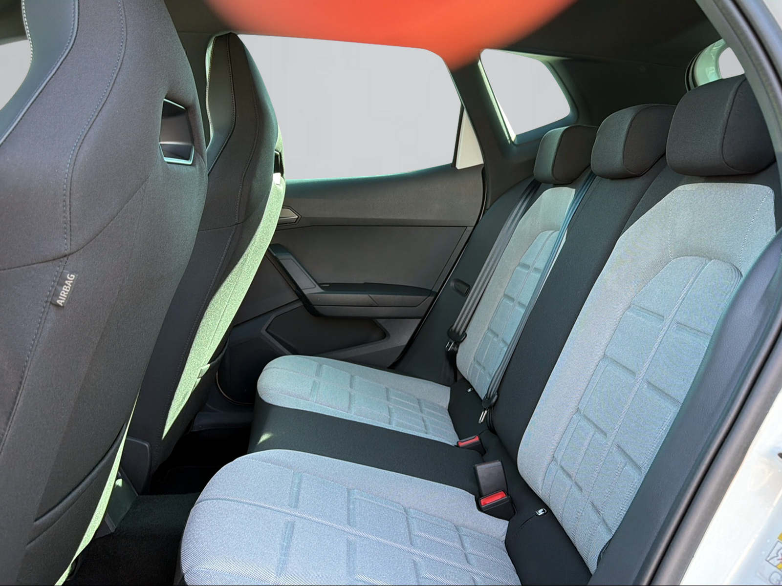 SEAT Arona 1.0 TSI Eco Move FR DSG-image-8