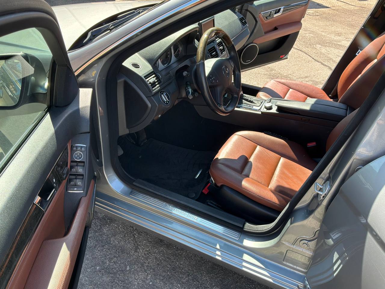 MERCEDES-BENZ C 350 Avantgarde 4Matic 7G-Tronic-image-5