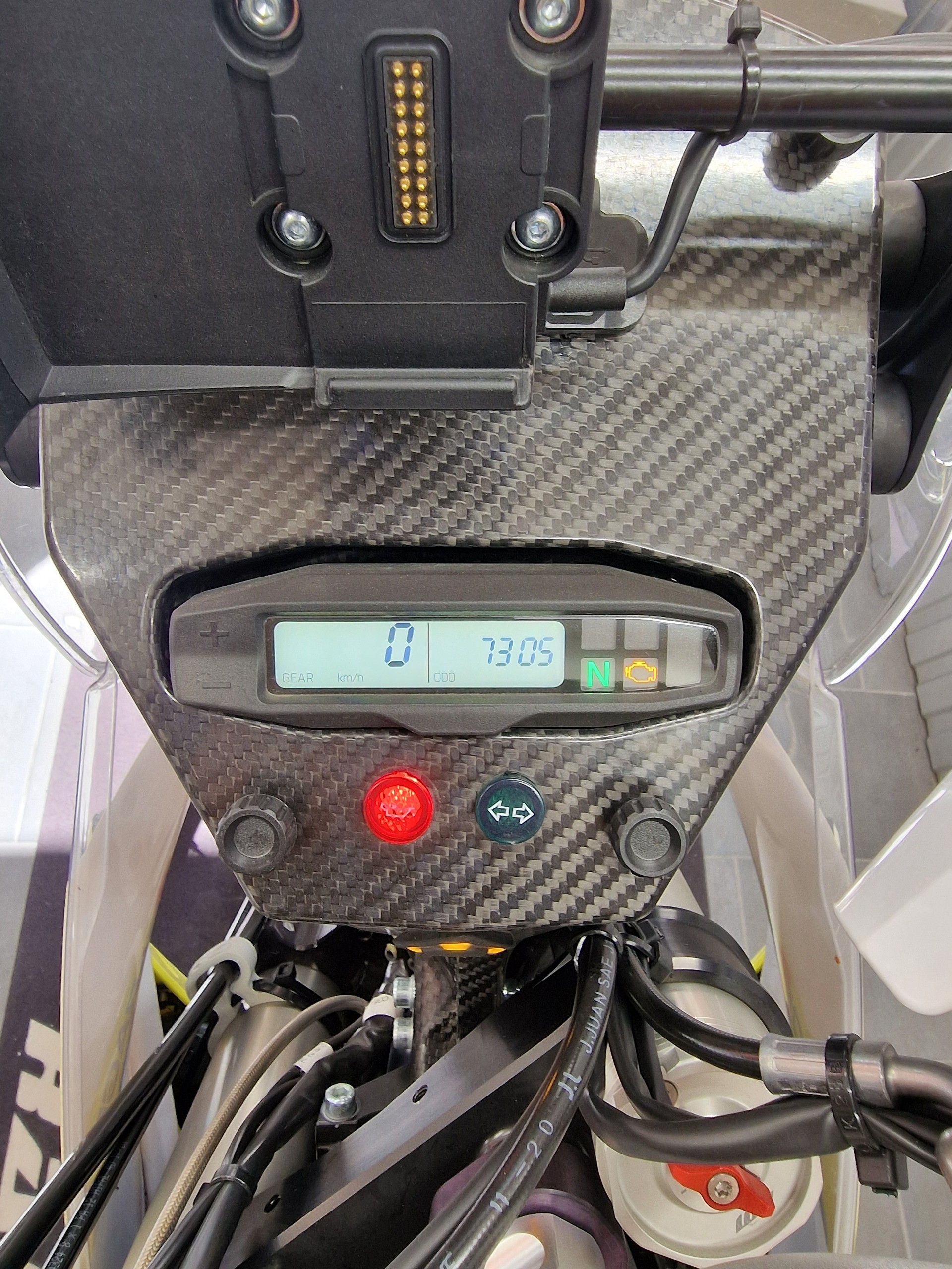 HUSQVARNA 701 Enduro-image-7