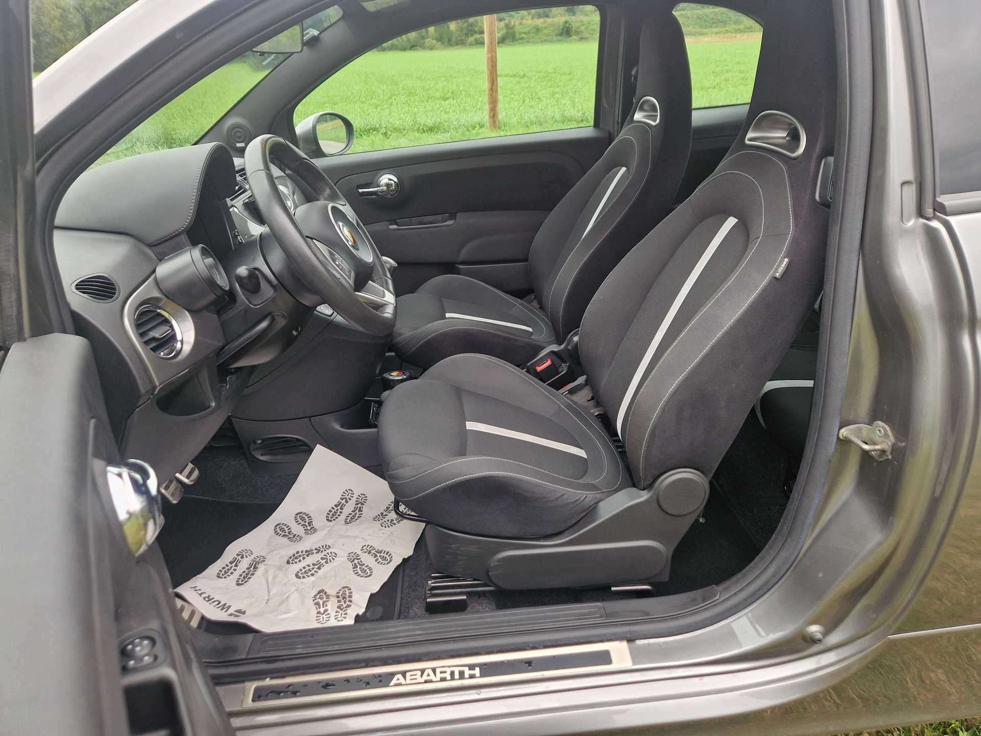 FIAT 500 1.4 16V Turbo Abarth-image-8