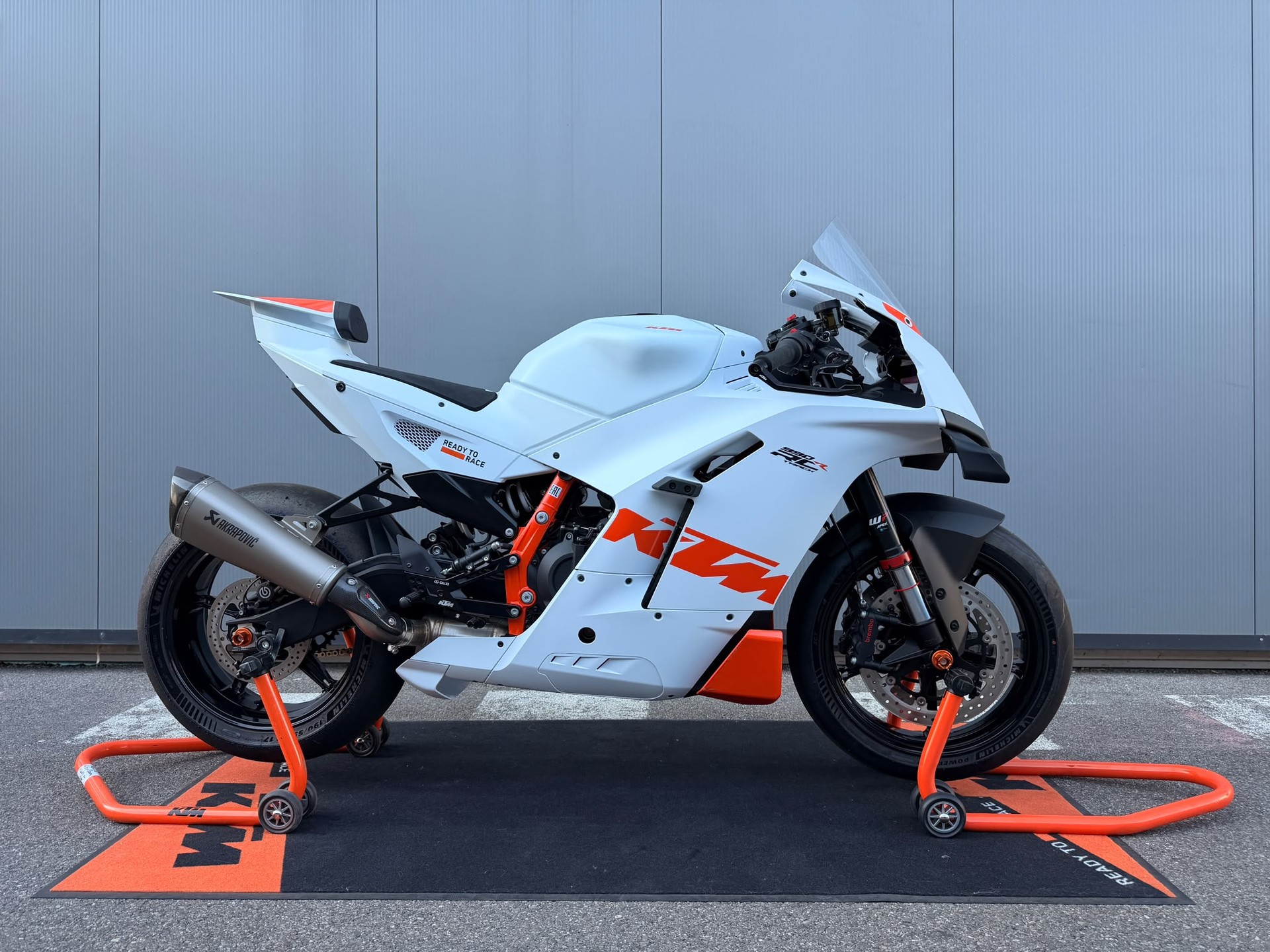 KTM 990 RC R Track-image-1
