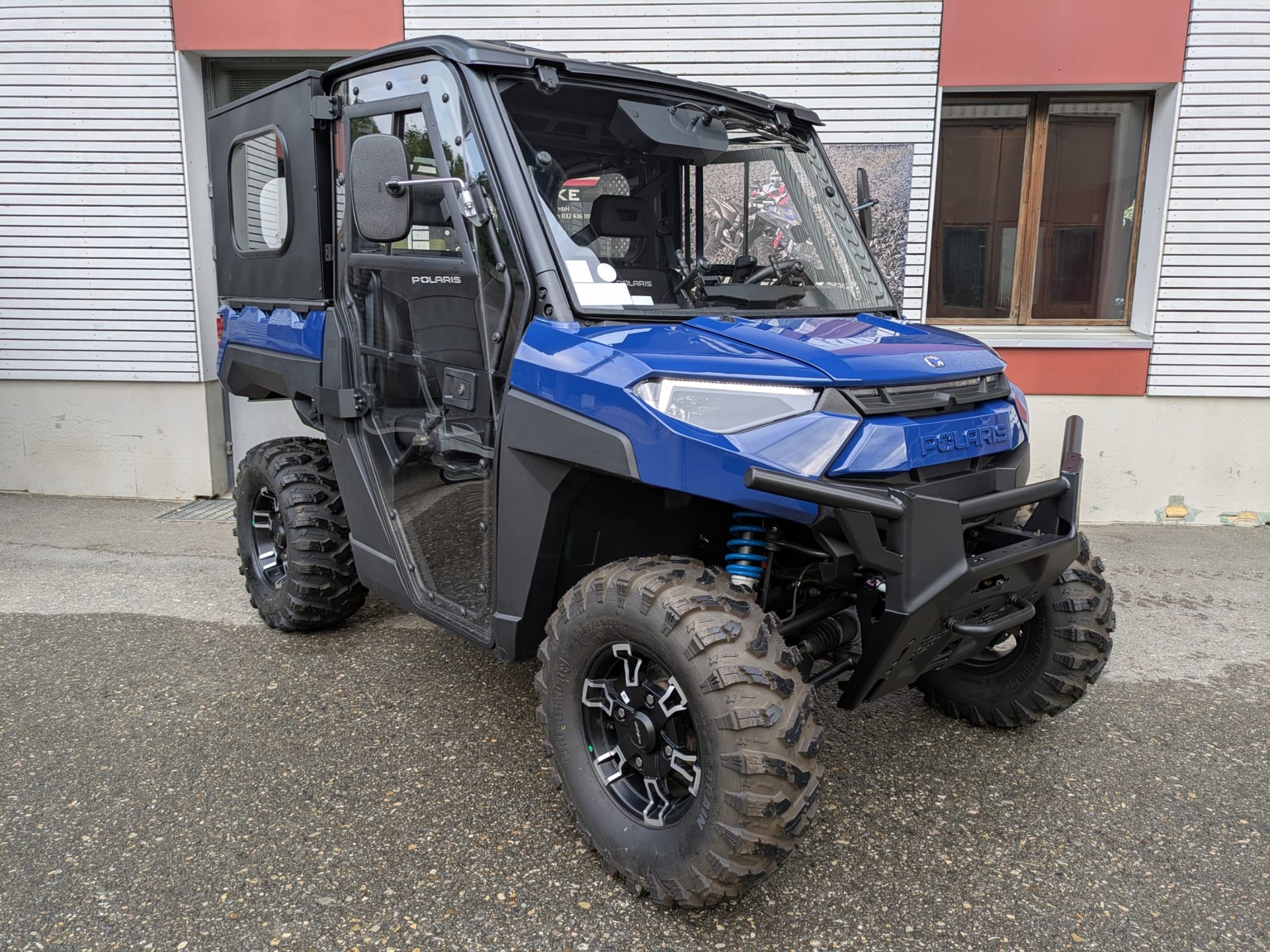 POLARIS EV Kinetic-image-11
