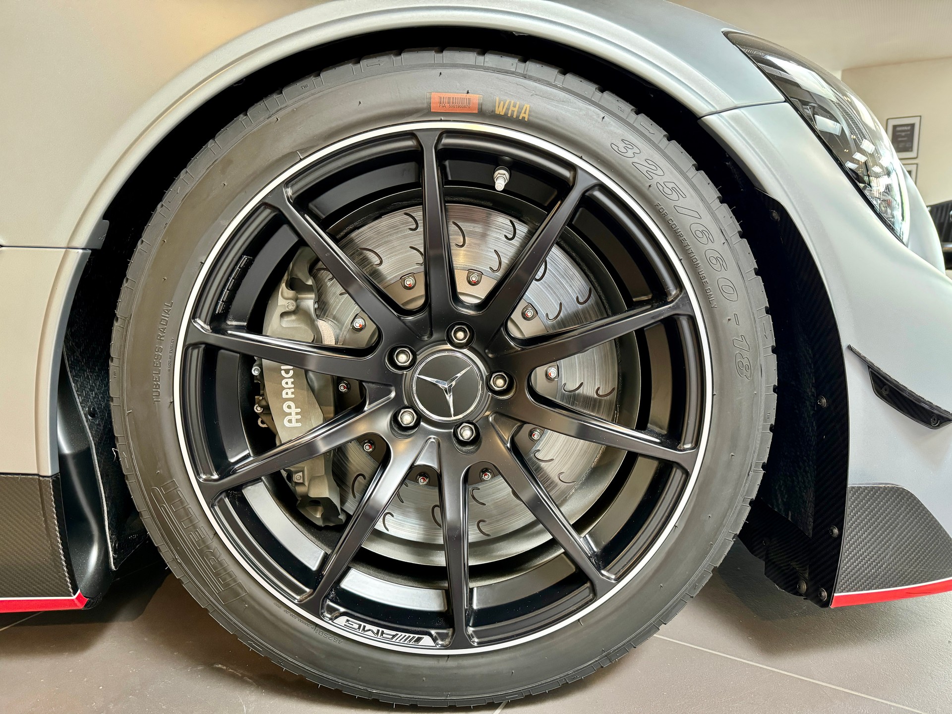 MERCEDES-BENZ AMG GT Track Series-image-28