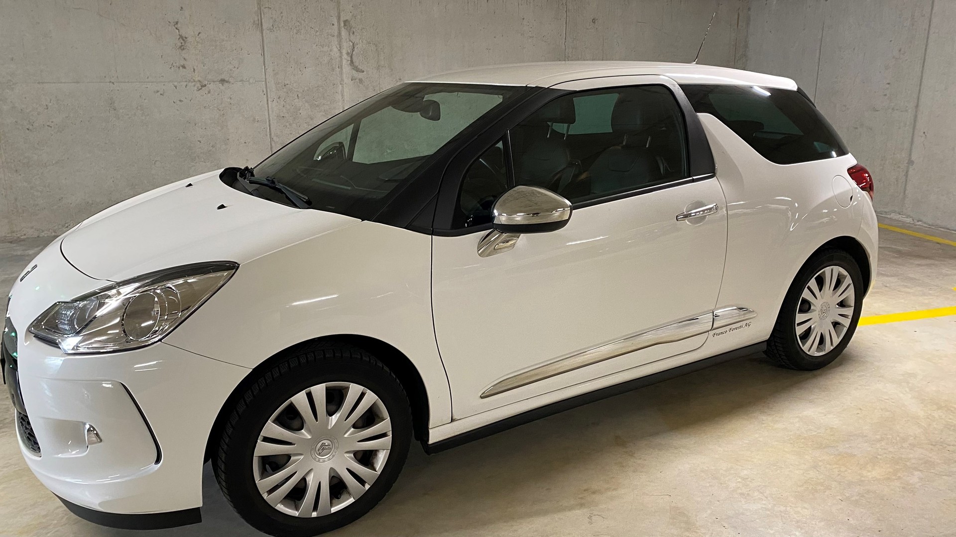 DS AUTOMOBILES DS3 1.6 VTi SO Chic-image-1