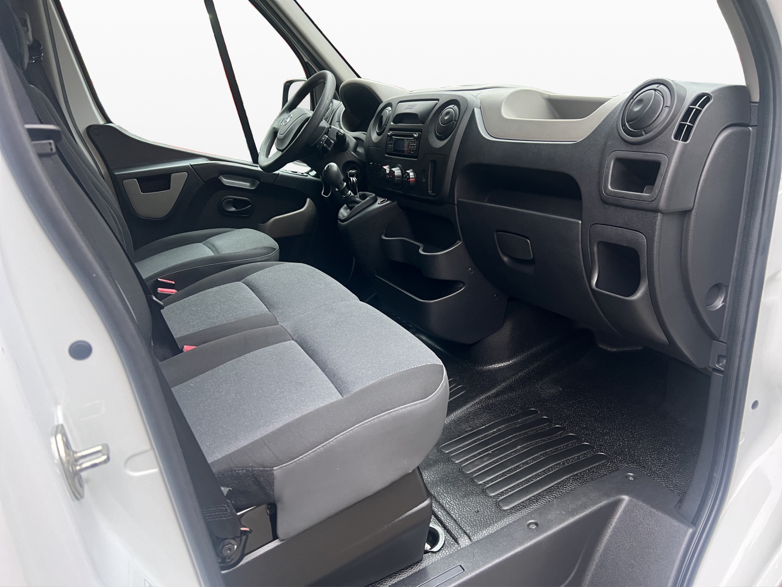NISSAN NV400 F35.17 L2H2 FWD Comfort-image-15