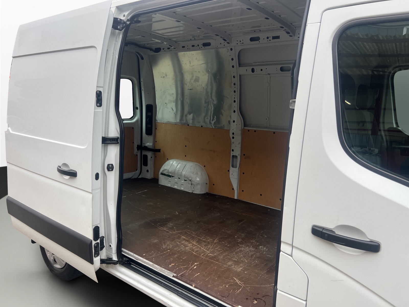 NISSAN NV400 F35.17 L2H2 FWD Comfort-image-17