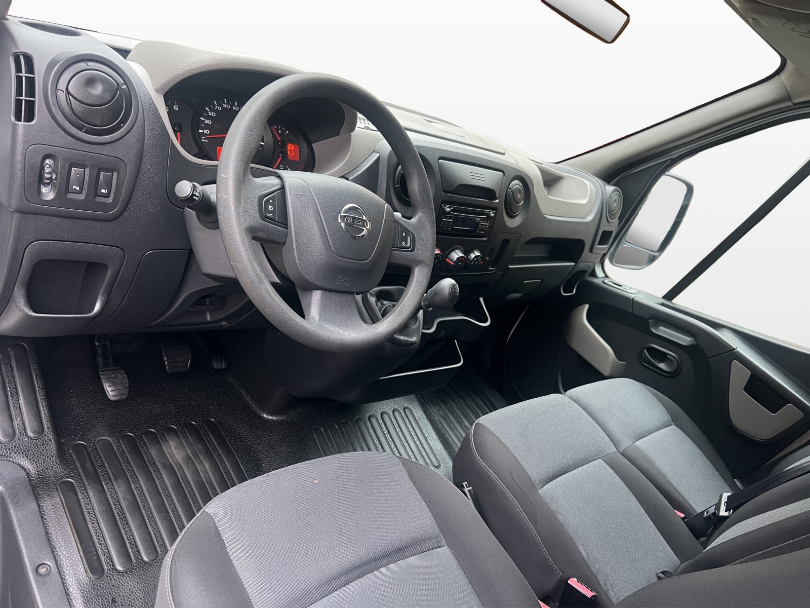NISSAN NV400 F35.17 L2H2 FWD Comfort-image-11