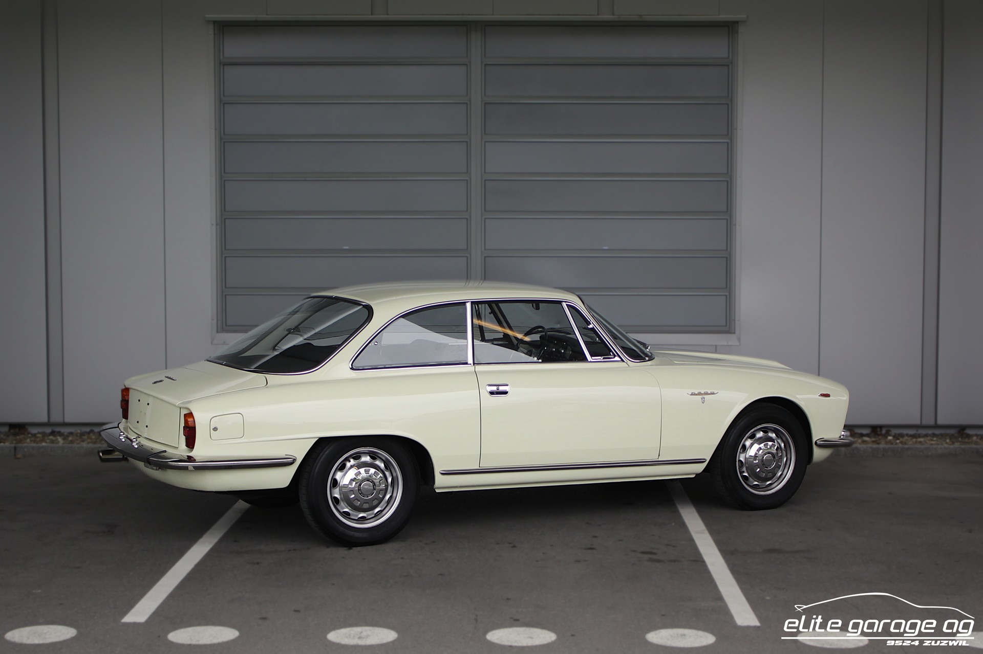 ALFA ROMEO 2600 Sprint VETERANENGEPRÜFT-image-4