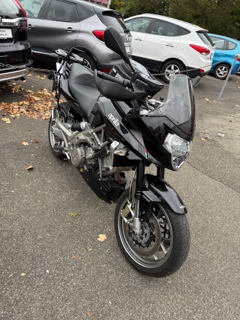 APRILIA SL 750 Shiver GT-image-1