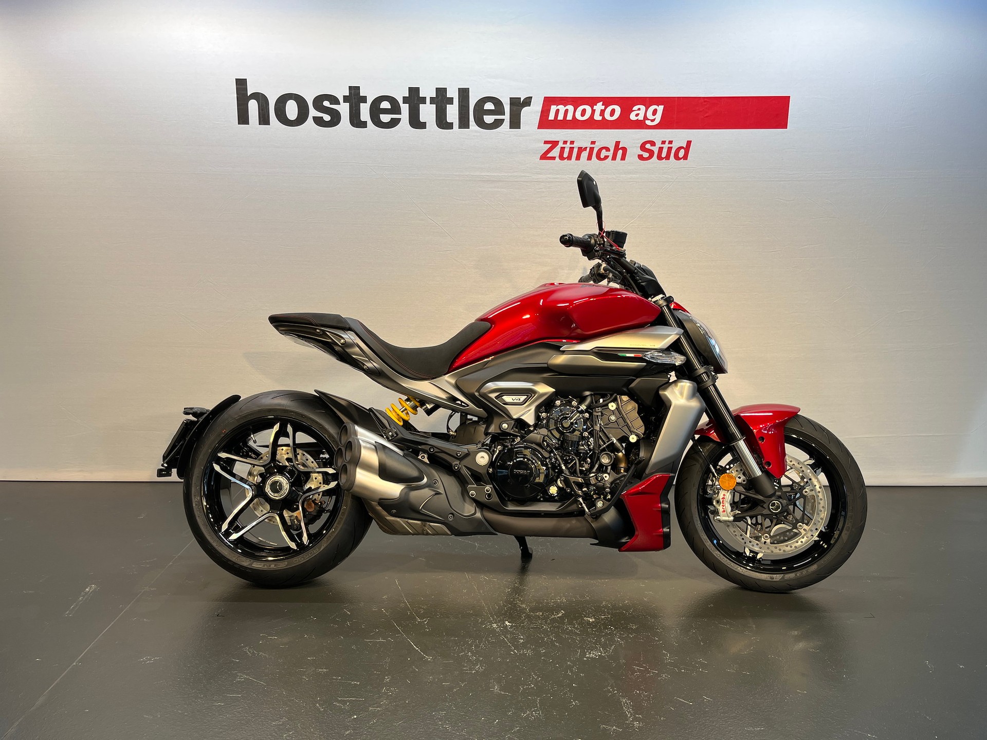 DUCATI X Diavel V4-image-1