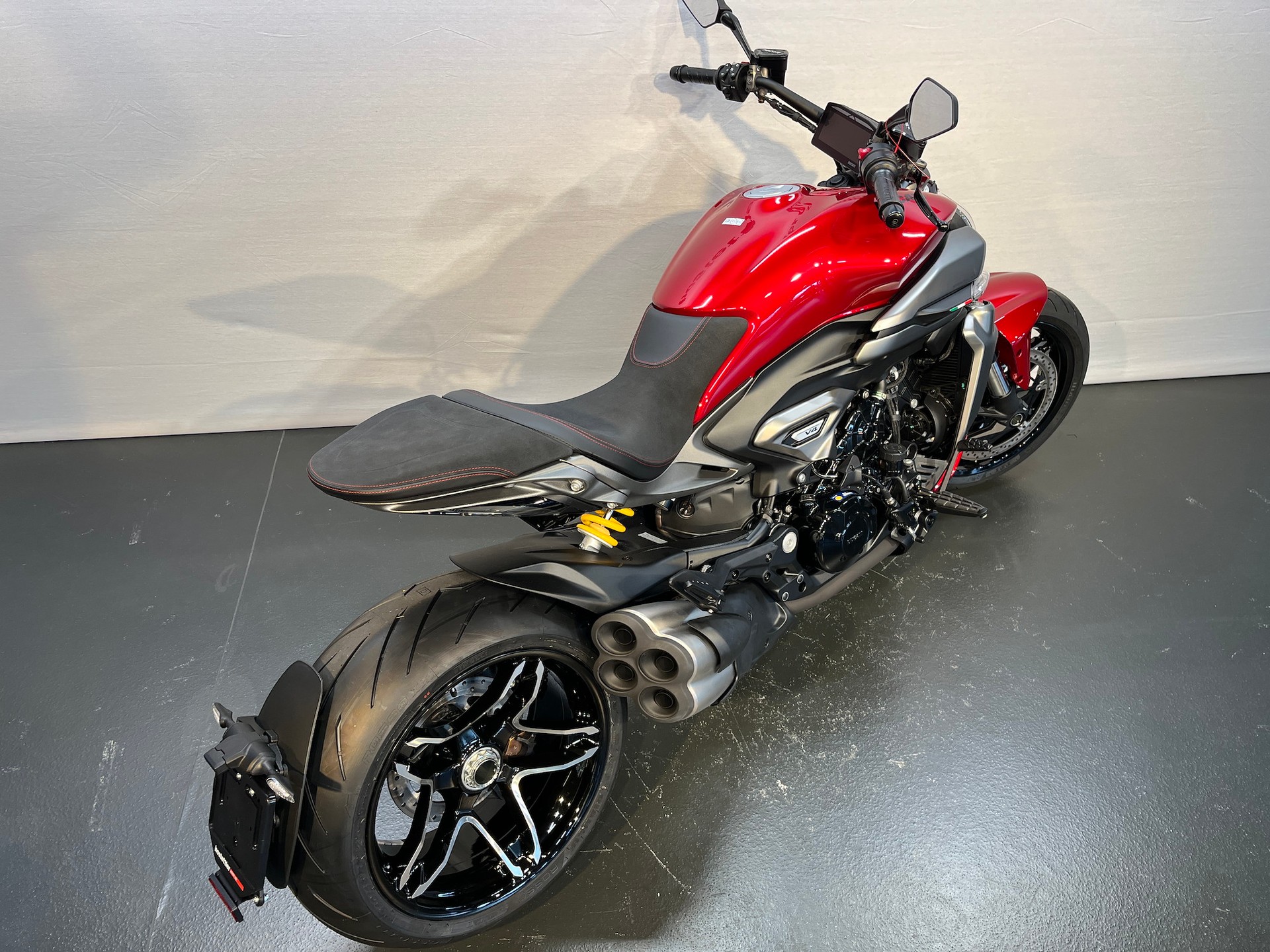 DUCATI X Diavel V4-image-6