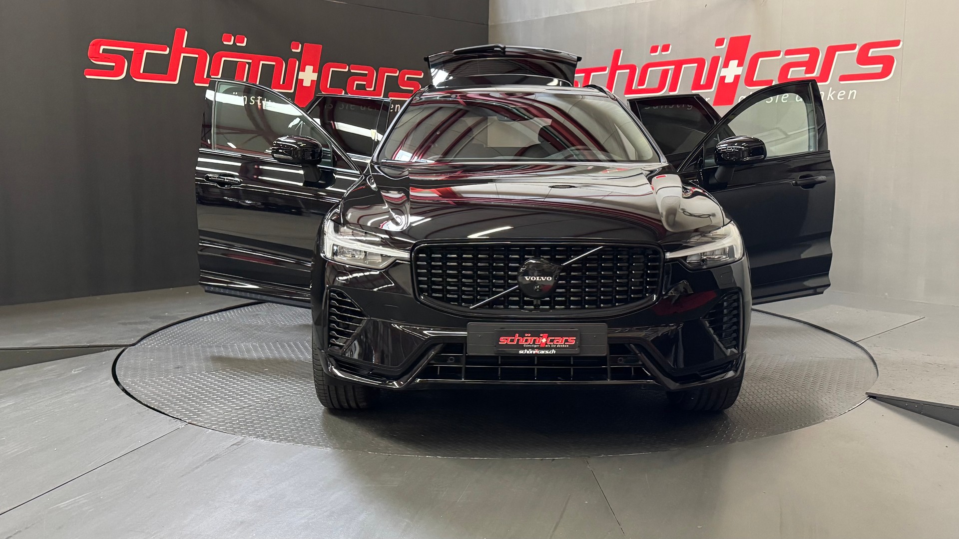VOLVO MY26 XC60 T6 eAWD PluginHybrid Black Edition Geartronic-image-5