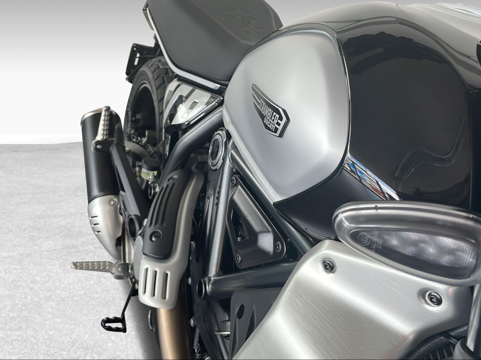 DUCATI 803 Scrambler Icon ABS 35KW-image-8