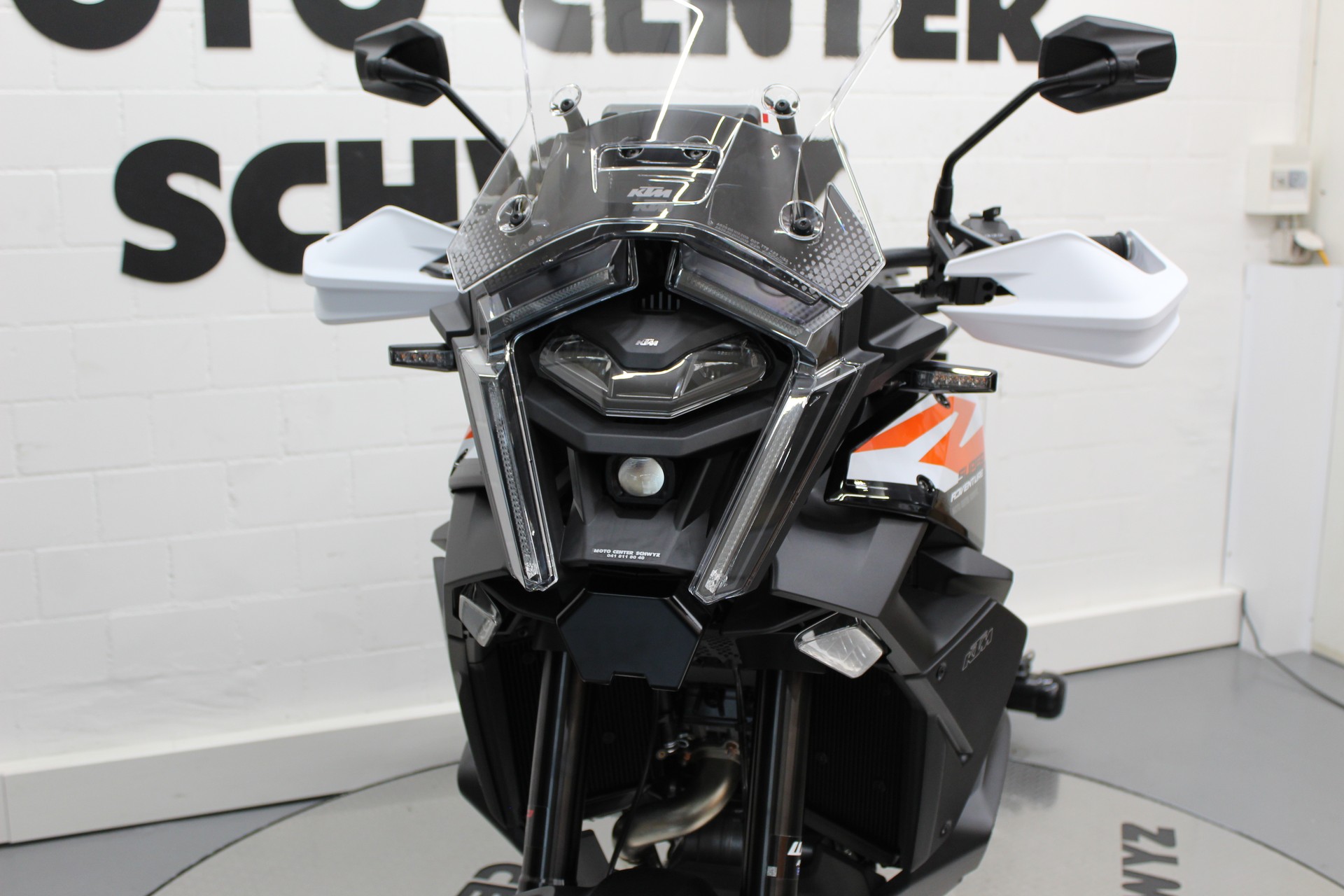 KTM 1390 Super Adventure S EVO-image-6
