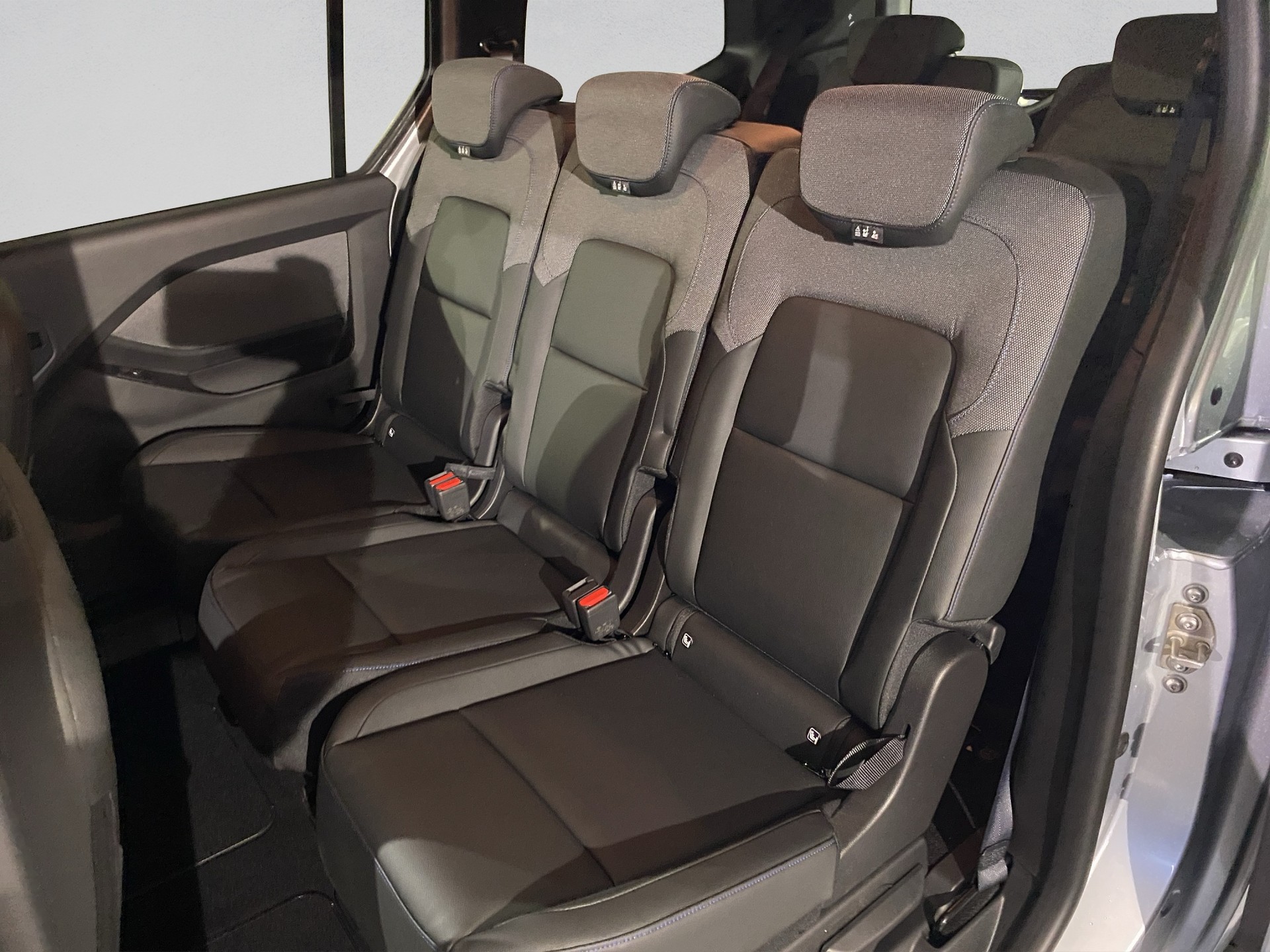 NISSAN Townstar Kombi 1.3 DIG-T L2 Tekna DCT-image-9