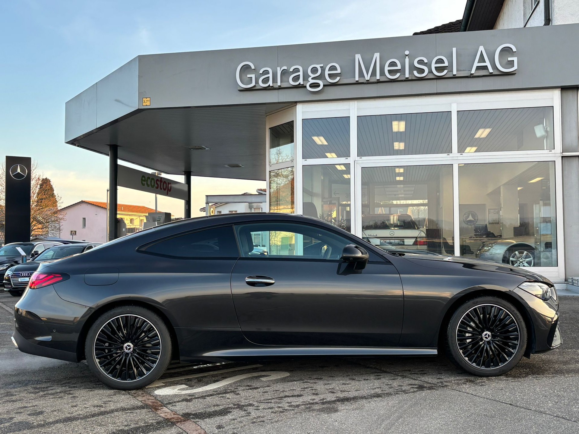 MERCEDES-BENZ CLE 200 AMG-Line 4Matic Coupé-image-4