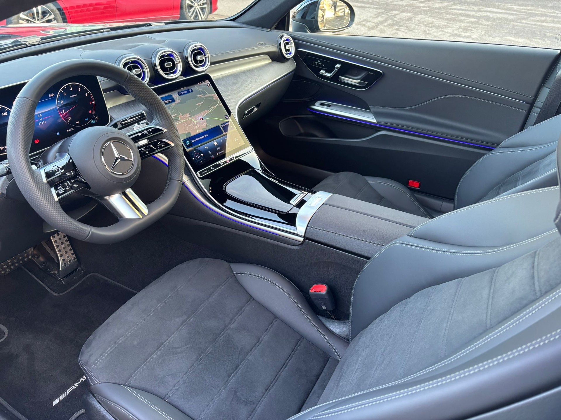 MERCEDES-BENZ CLE 200 AMG-Line 4Matic Coupé-image-6