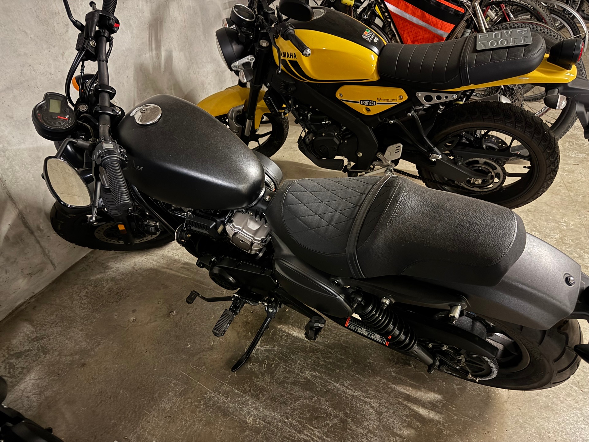 HYOSUNG GV 300 Bobber-image-1