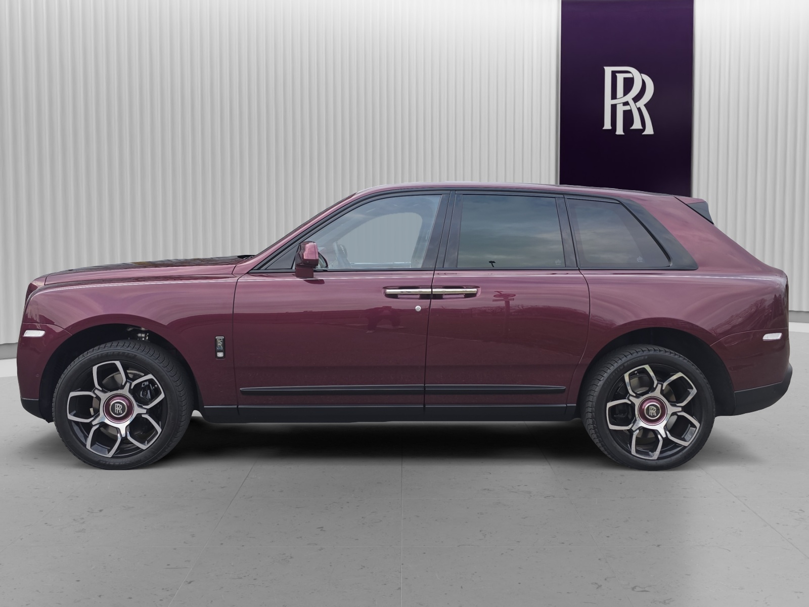 ROLLS-ROYCE Cullinan Serie I Black Badge - Herstellergarantie bis Mai 2027-showroom-element-3