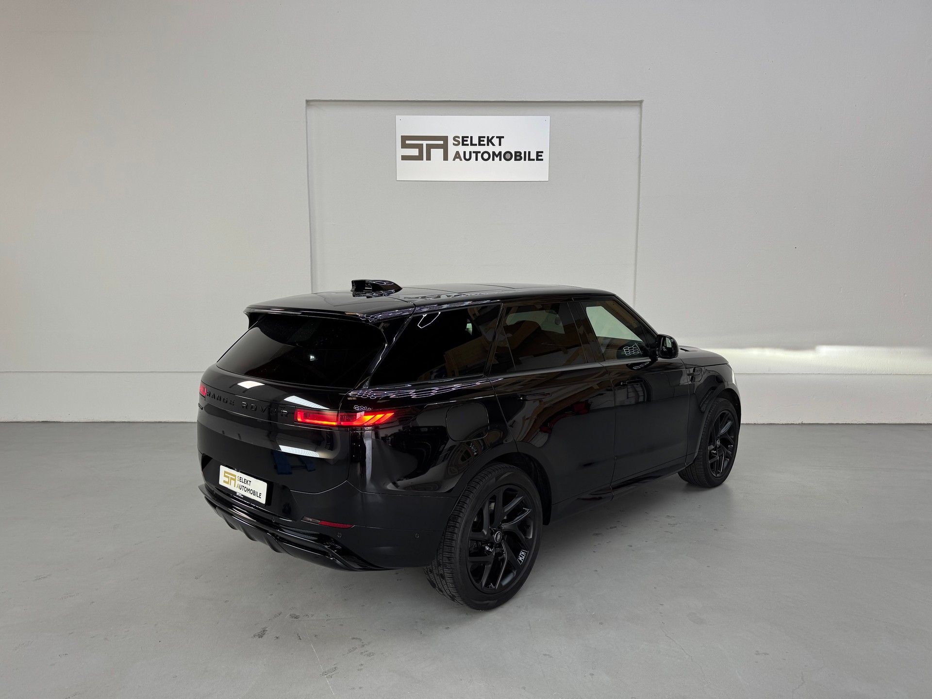 LAND ROVER Range Rover Sport D250 3.0 TD6 MHEV Dynamic HSE Automatic-image-5