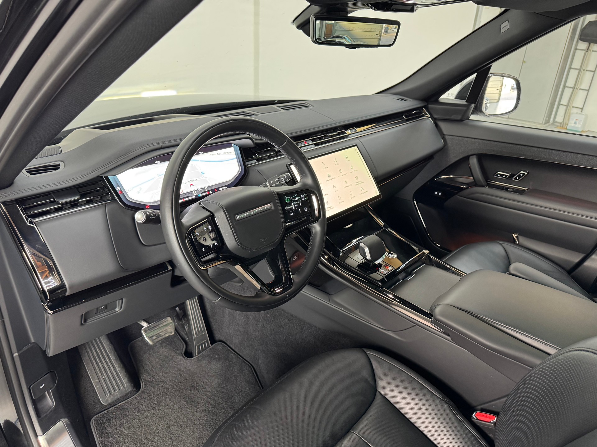 LAND ROVER Range Rover Sport D250 3.0 TD6 MHEV Dynamic HSE Automatic-image-11