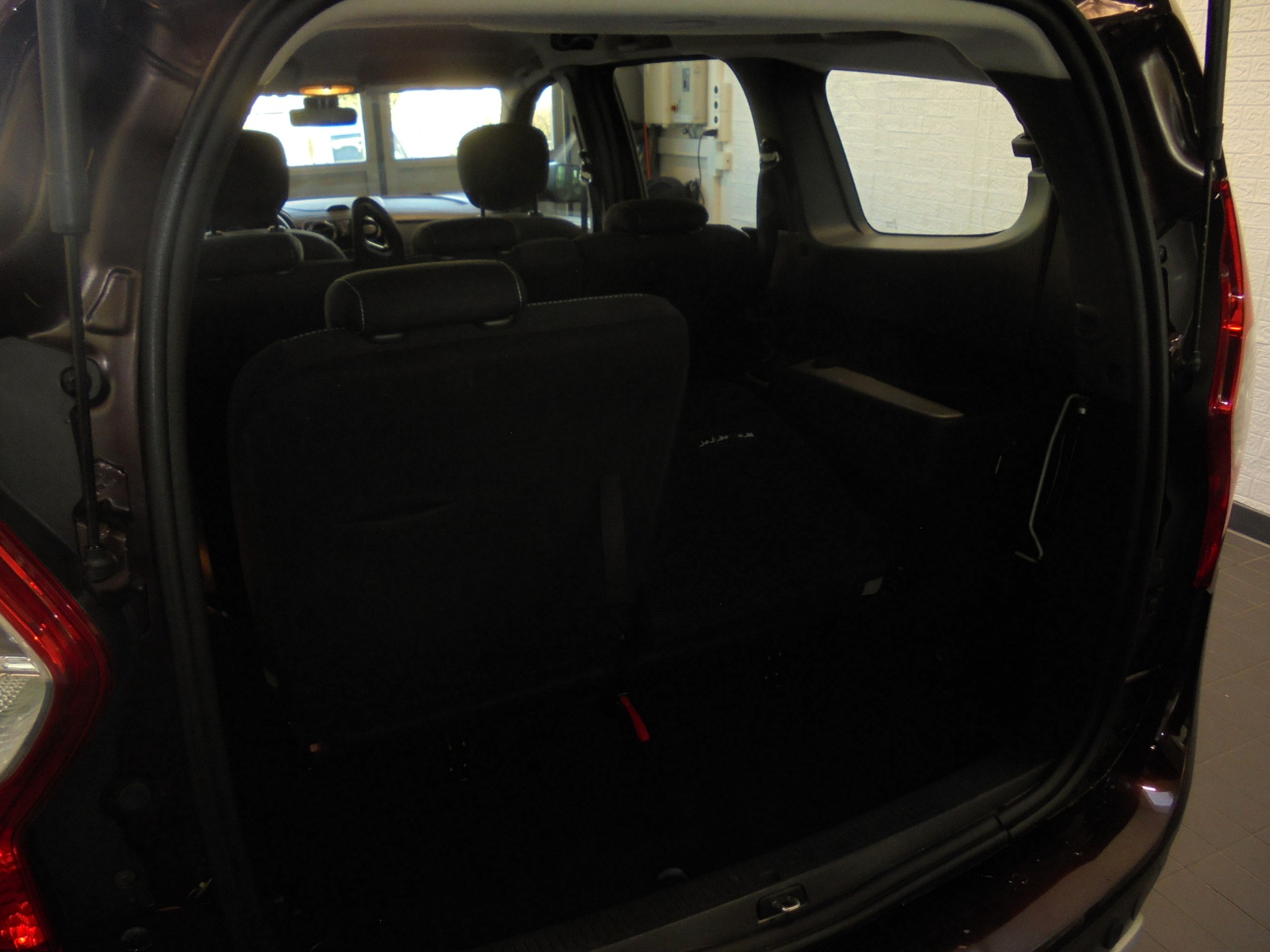 DACIA Lodgy 1.2 T Stepway 7PL-image-8