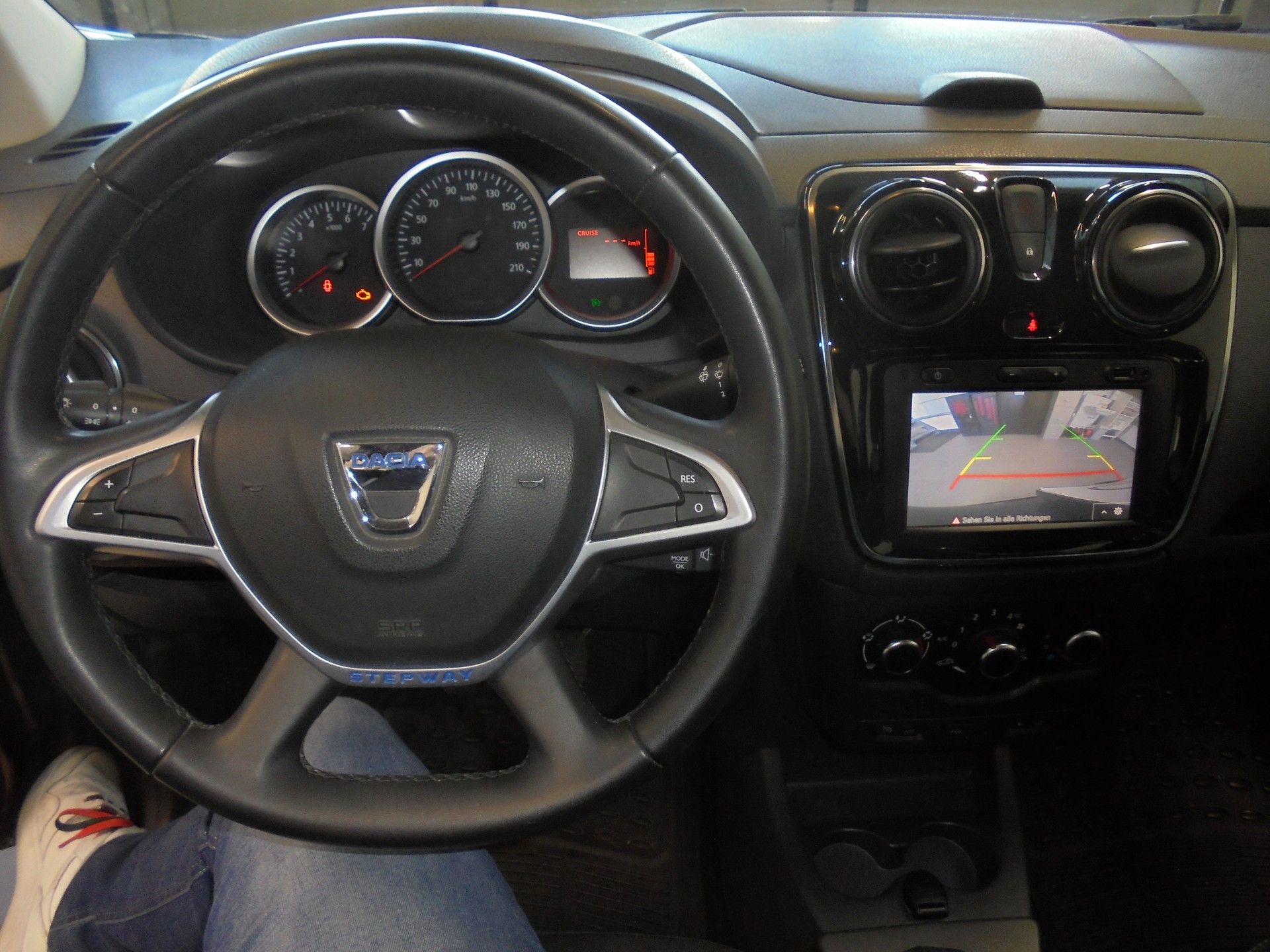 DACIA Lodgy 1.2 T Stepway 7PL-image-5