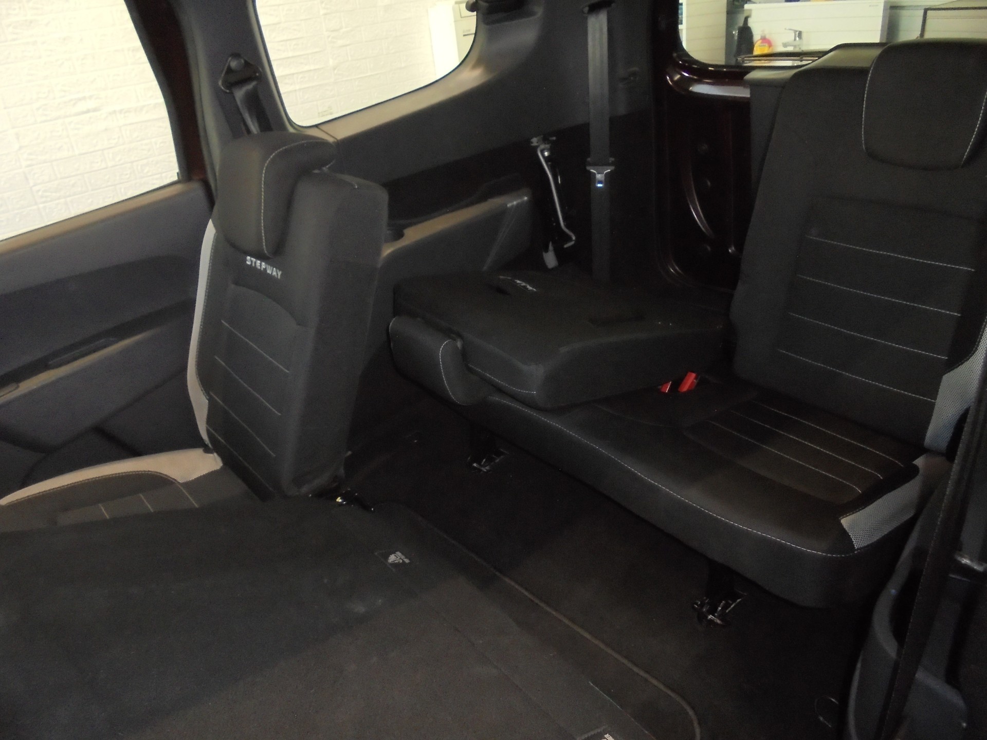 DACIA Lodgy 1.2 T Stepway 7PL-image-7