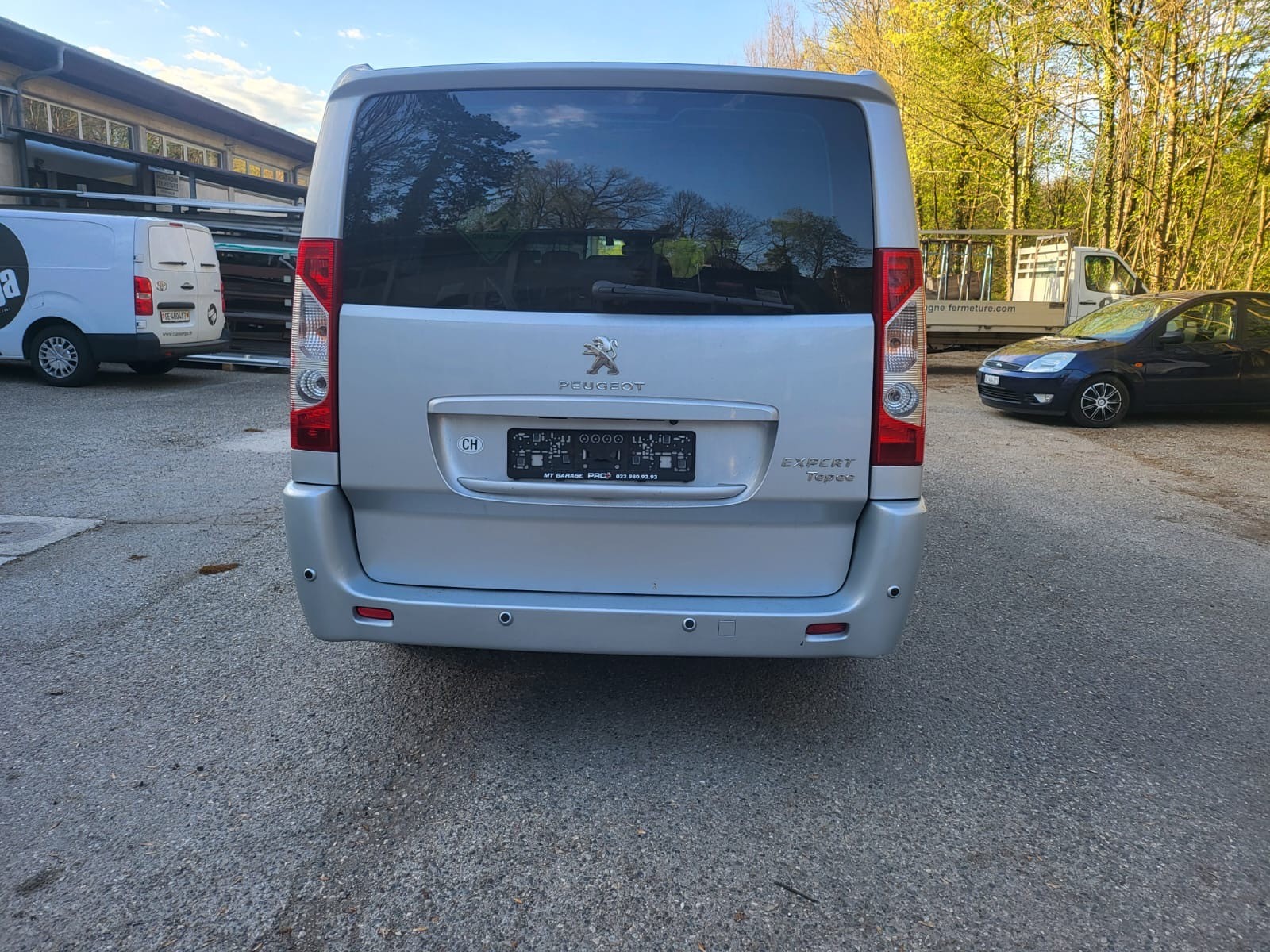 PEUGEOT Expert Tepee 2.0 HDi A Shuttle L2-image-4