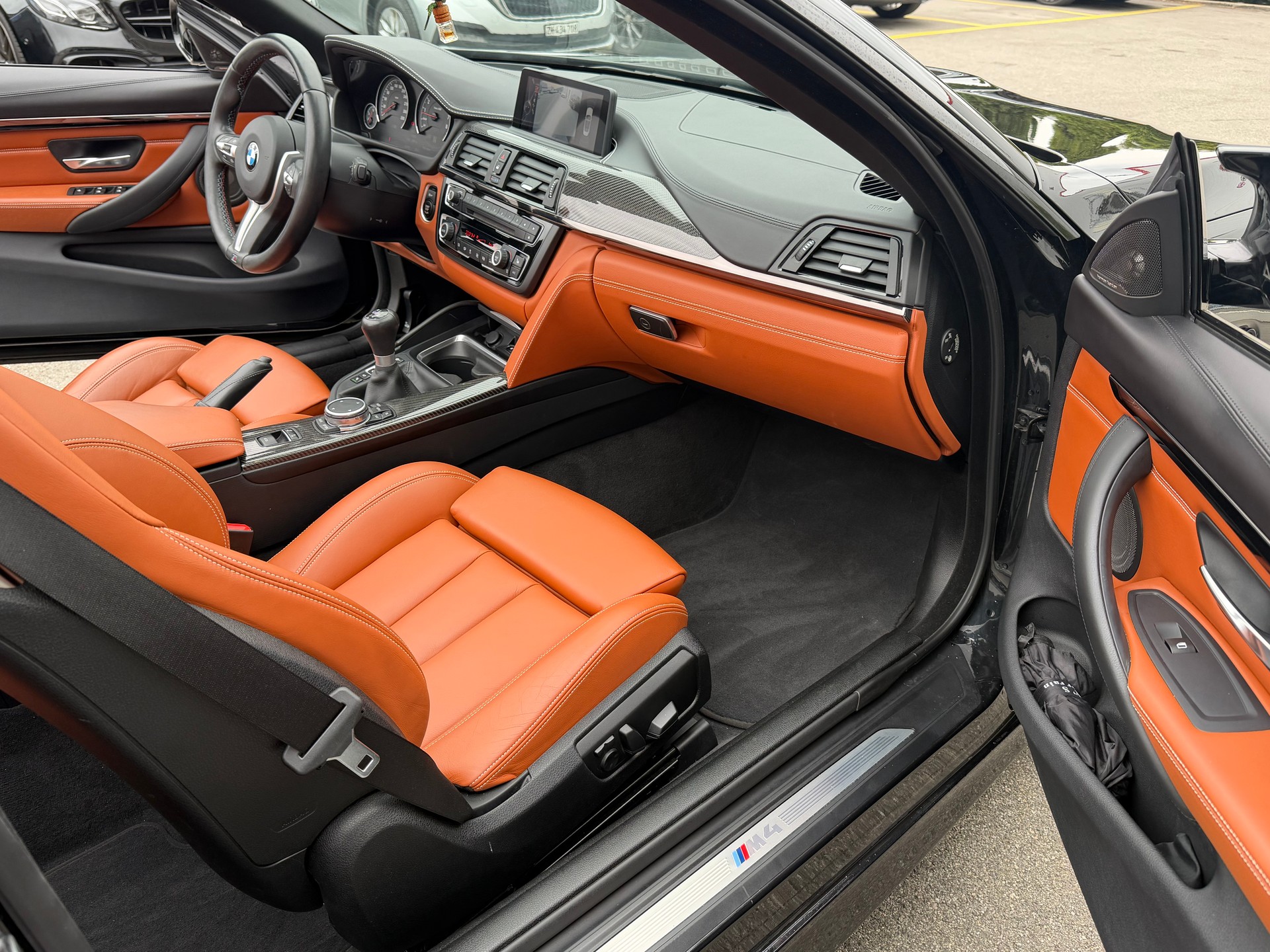 BMW M4 Cabriolet-image-14