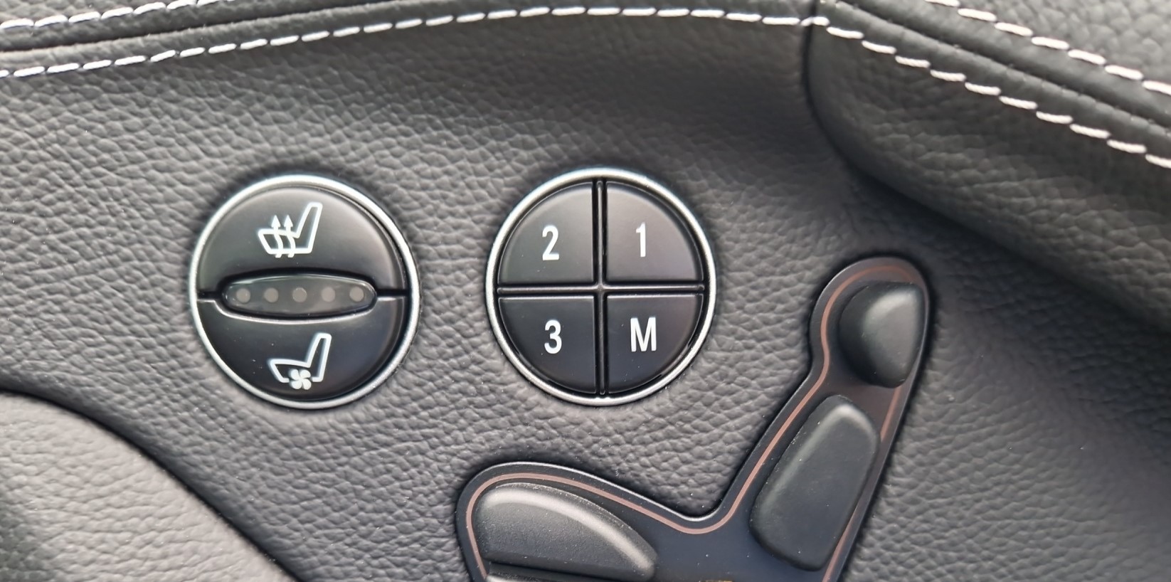 MERCEDES-BENZ SL 500 7G-Tronic **Edition 50**-image-12
