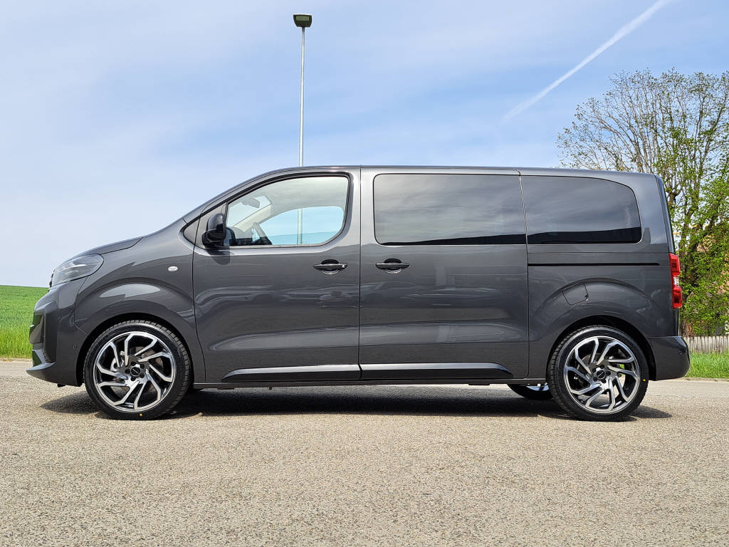 PEUGEOT Traveller Standard 2.2 BlueHDi 180cv Family Edition-image-4