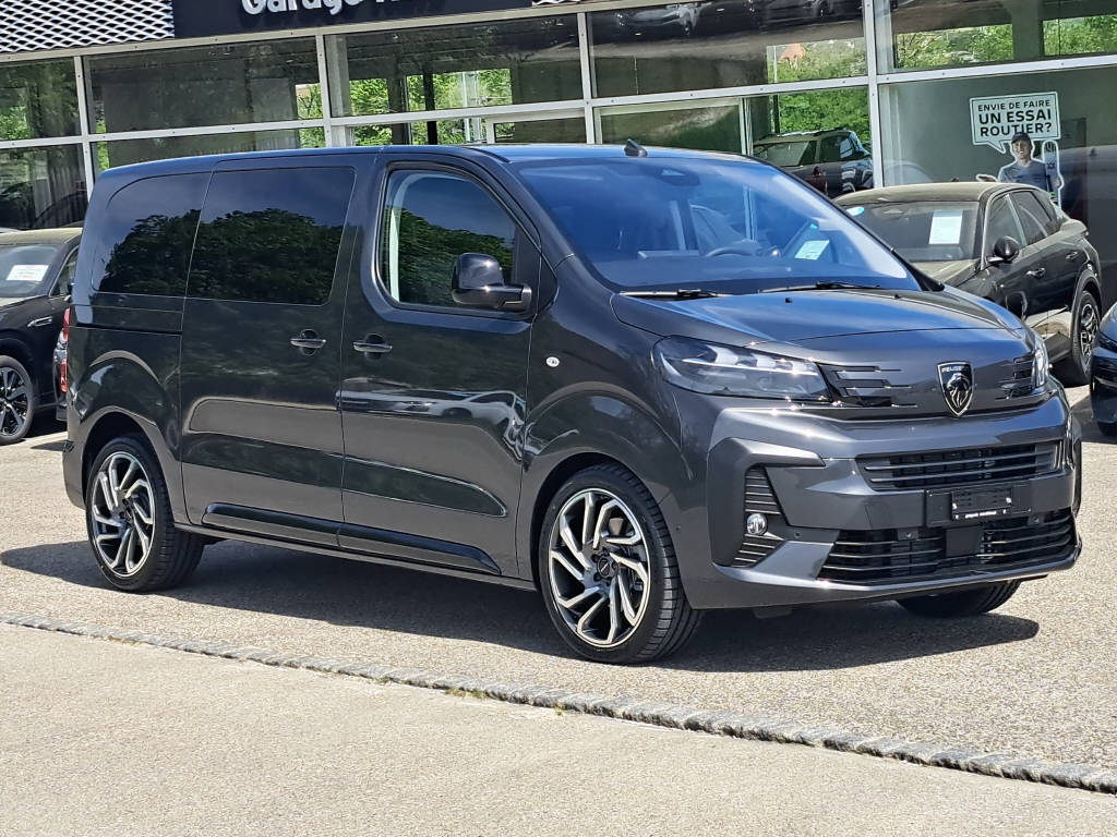 PEUGEOT Traveller Standard 2.2 BlueHDi 180cv Family Edition-showroom-element-3