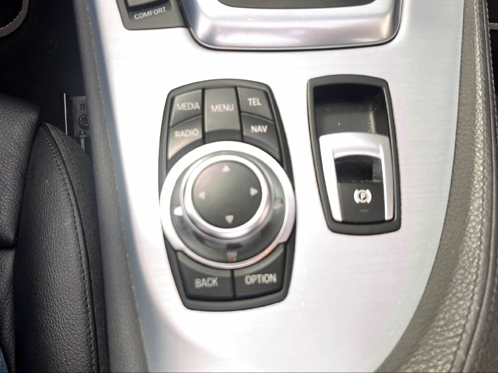 BMW Z4 35is sDrive DK Roadster-image-15
